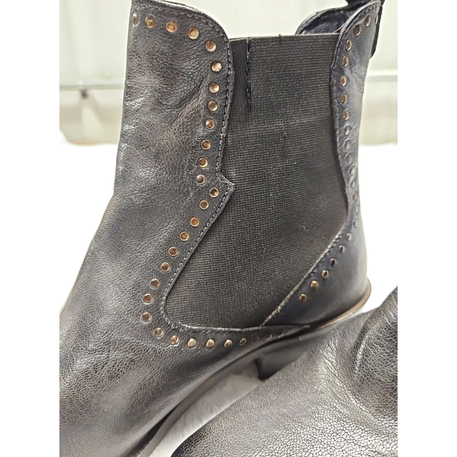 ROA ROAN Black Leather Chelsea Ankle Boots Women’s 9.5 Studded Block Heel Boho Western Chelsea Boots Womens Size US 10 / IT 40 - 3 Thumbnail