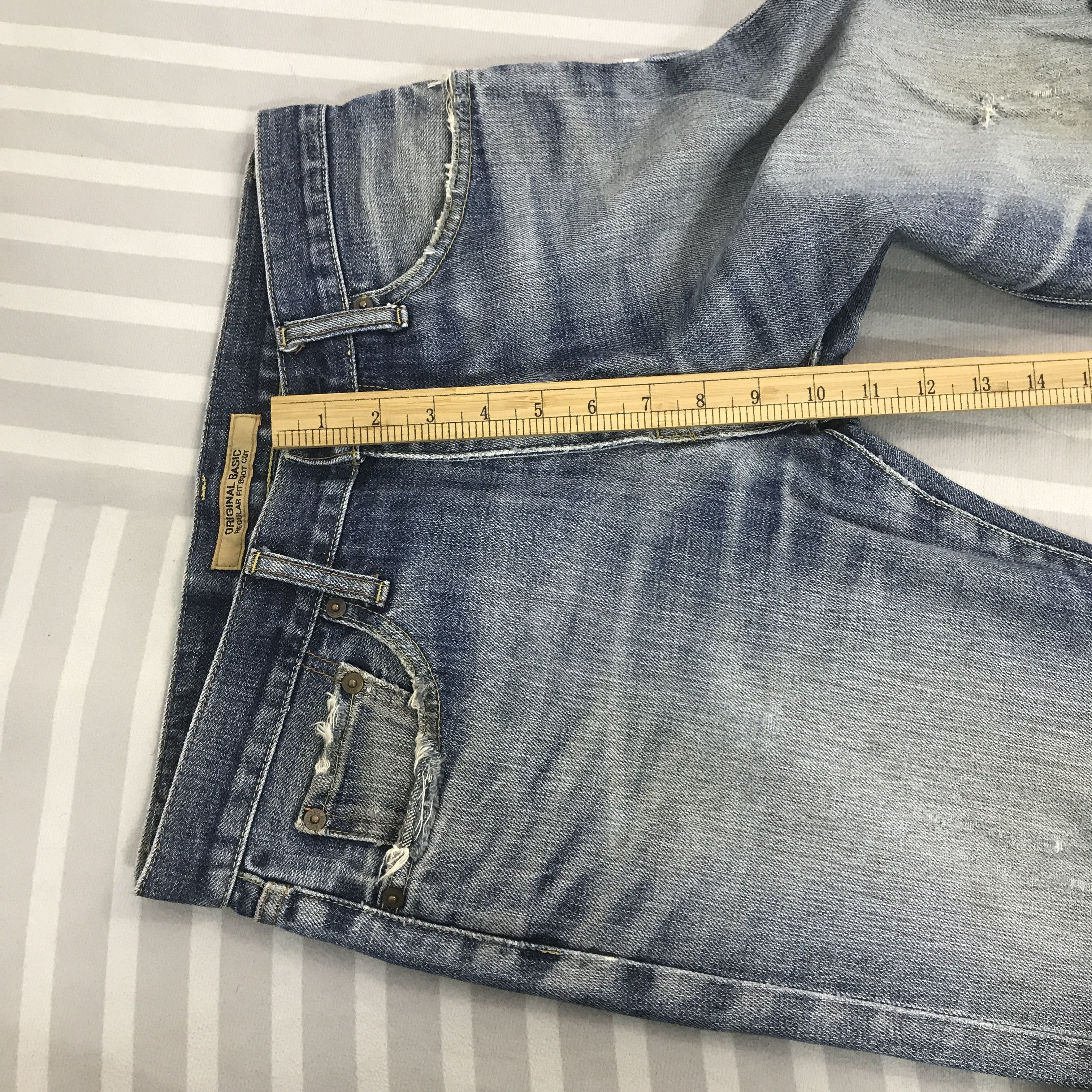 Japanese Brand Flare Japan Uniqlo Distressed Bootcut Denim K54B7 Size US 31 - 8 Thumbnail