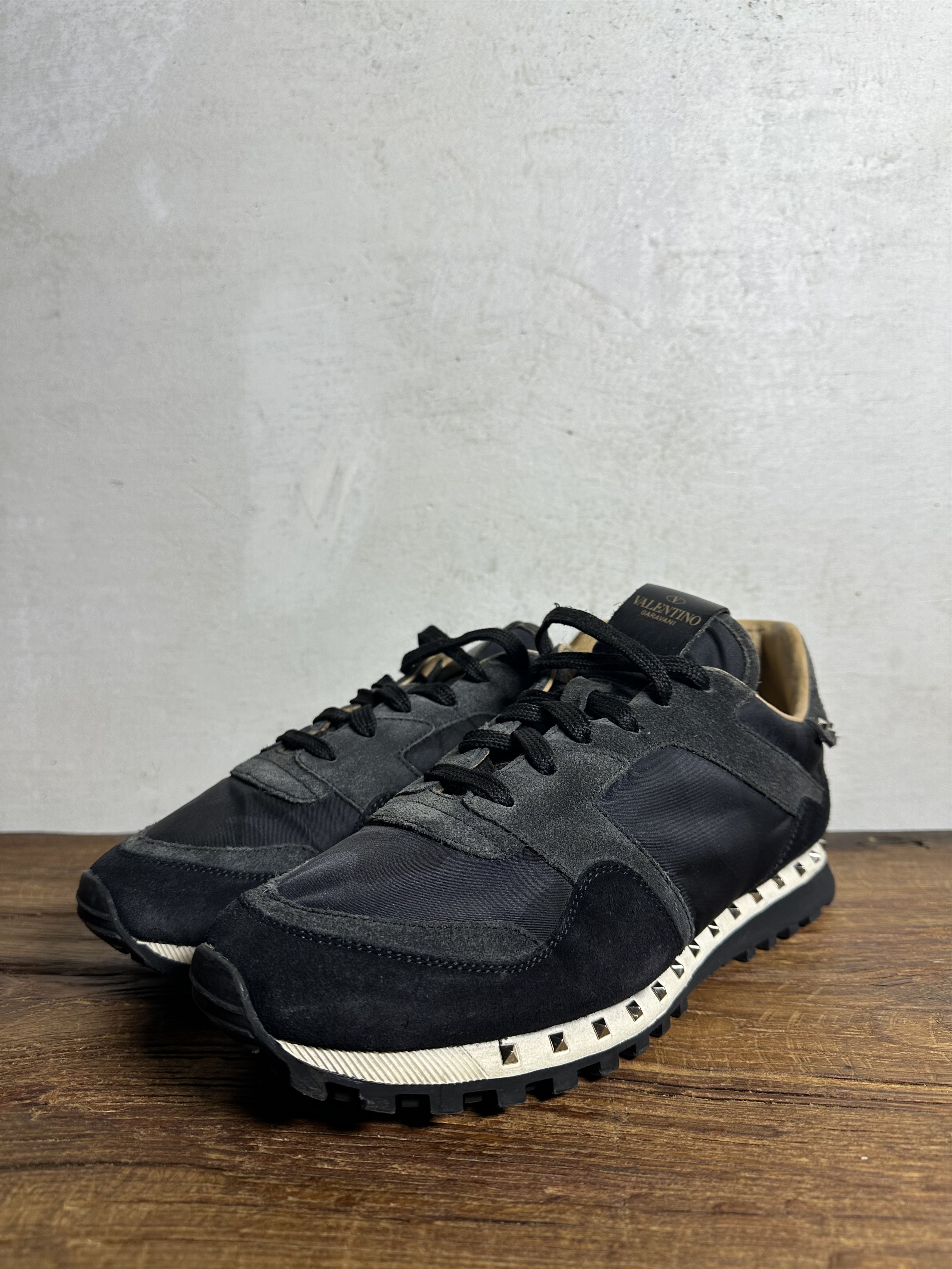 Valentino Valentino Garavani Suede-trim Soul Rockstud sneakers Size US 10 / EU 43 - 2 Thumbnail