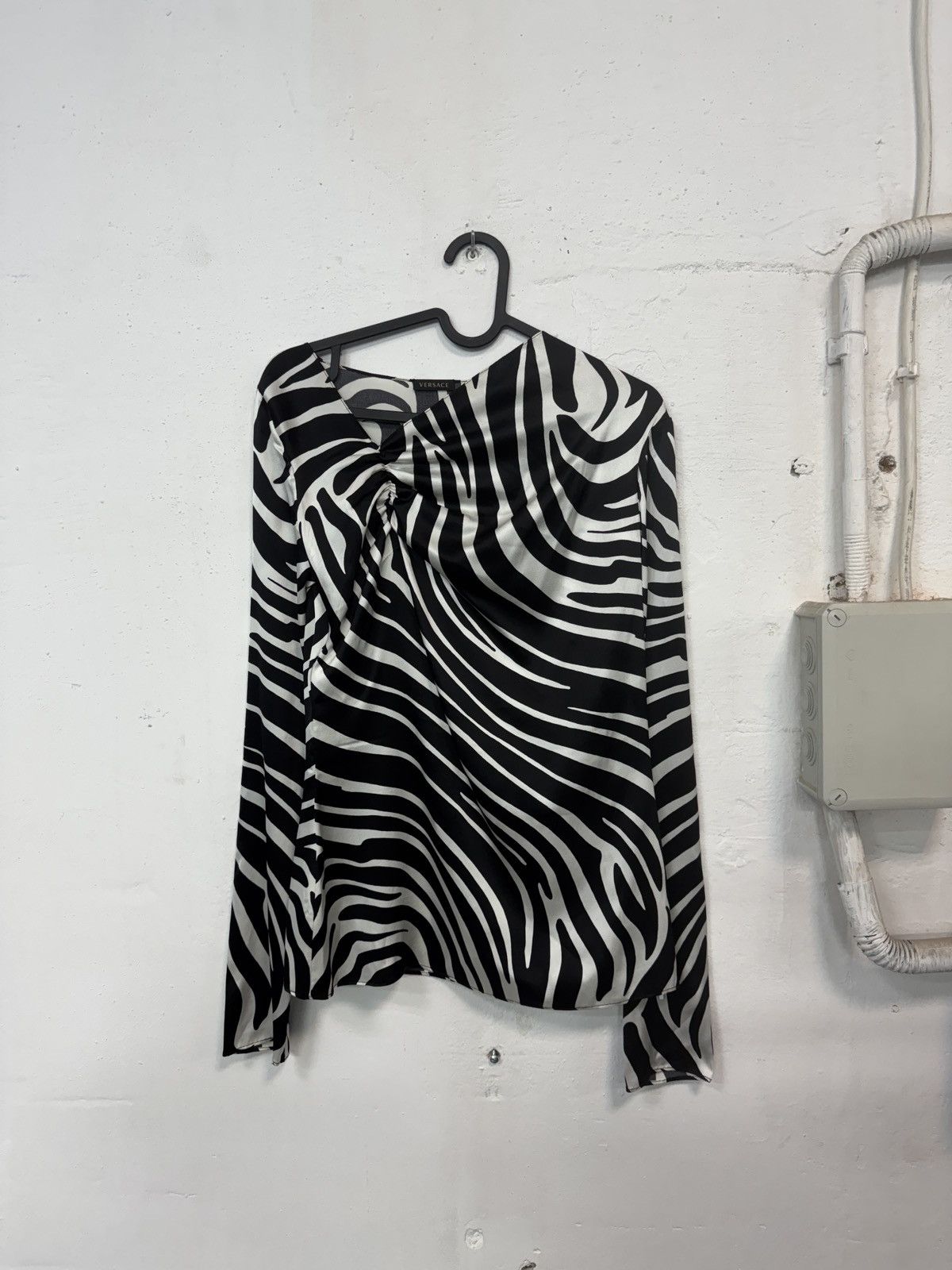Versace Versace Silk Shirt Zebra Print Size M / US 6-8 / IT 42-44 - 1 Thumbnail