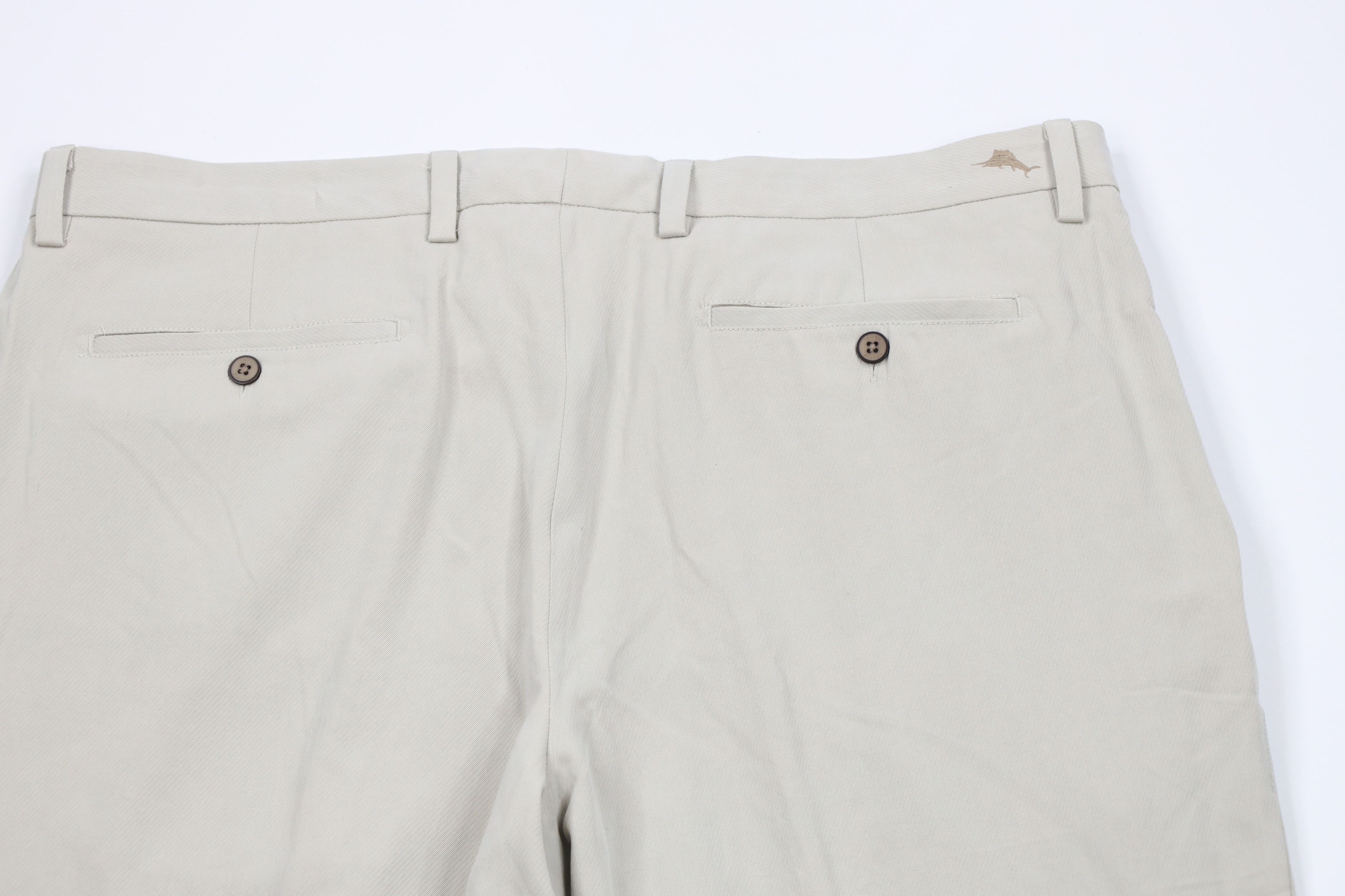 Tommy Bahama × Vintage Vintage Tommy Bahama Flat Front Wide Leg Chino Pants Beige Size US 38 / EU 54 - 9 Thumbnail