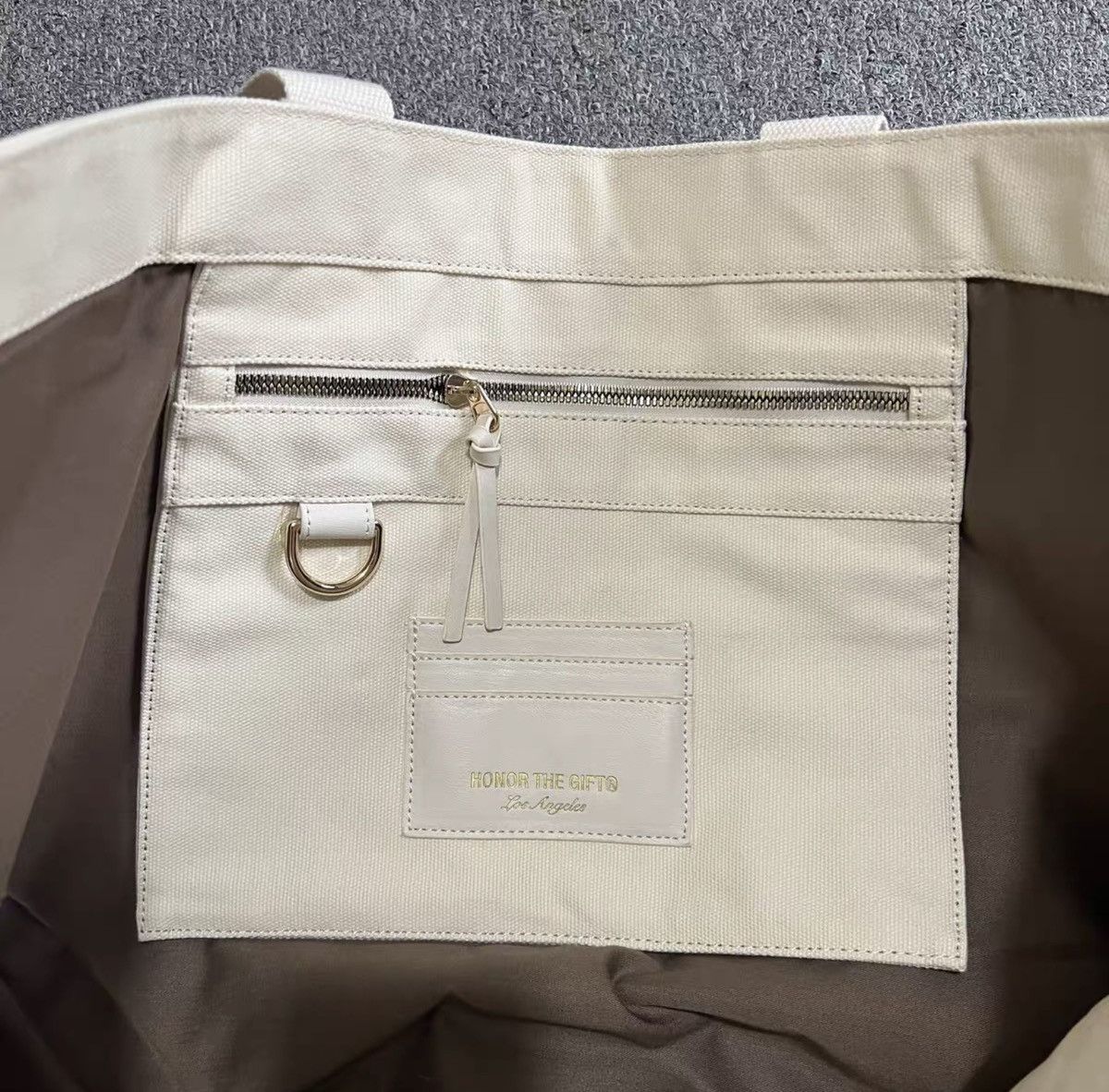 Honor the Gift Honor The Gift Large Tote / Shoulder / Crossbody Bag Size ONE SIZE - 5 Thumbnail
