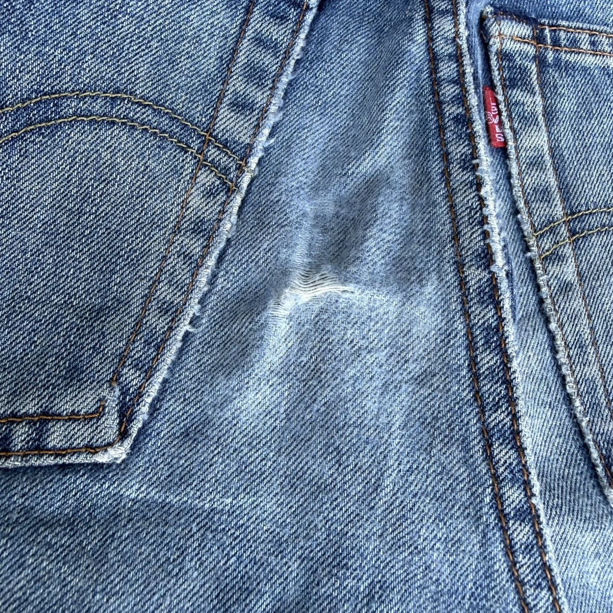 Levi's Vintage Clothing Vintage Levi's 502 Faded Denim Jean Pants W32 Size US 32 / EU 48 - 14 Thumbnail