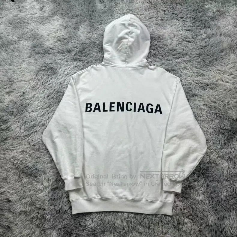 Balenciaga Balenciaga Back Label Letter Sweatshirt Size US S / EU 44-46 / 1 - 2 Thumbnail
