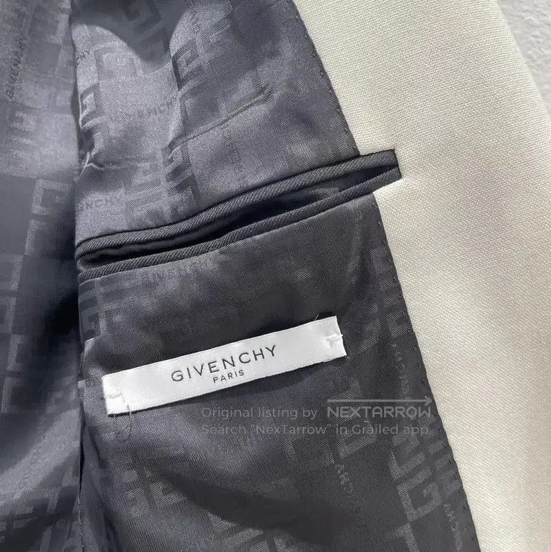 Givenchy Givenchy Black Long-Sleeve Outerwear for Men . Size US M / EU 48-50 / 2 - 7 Thumbnail