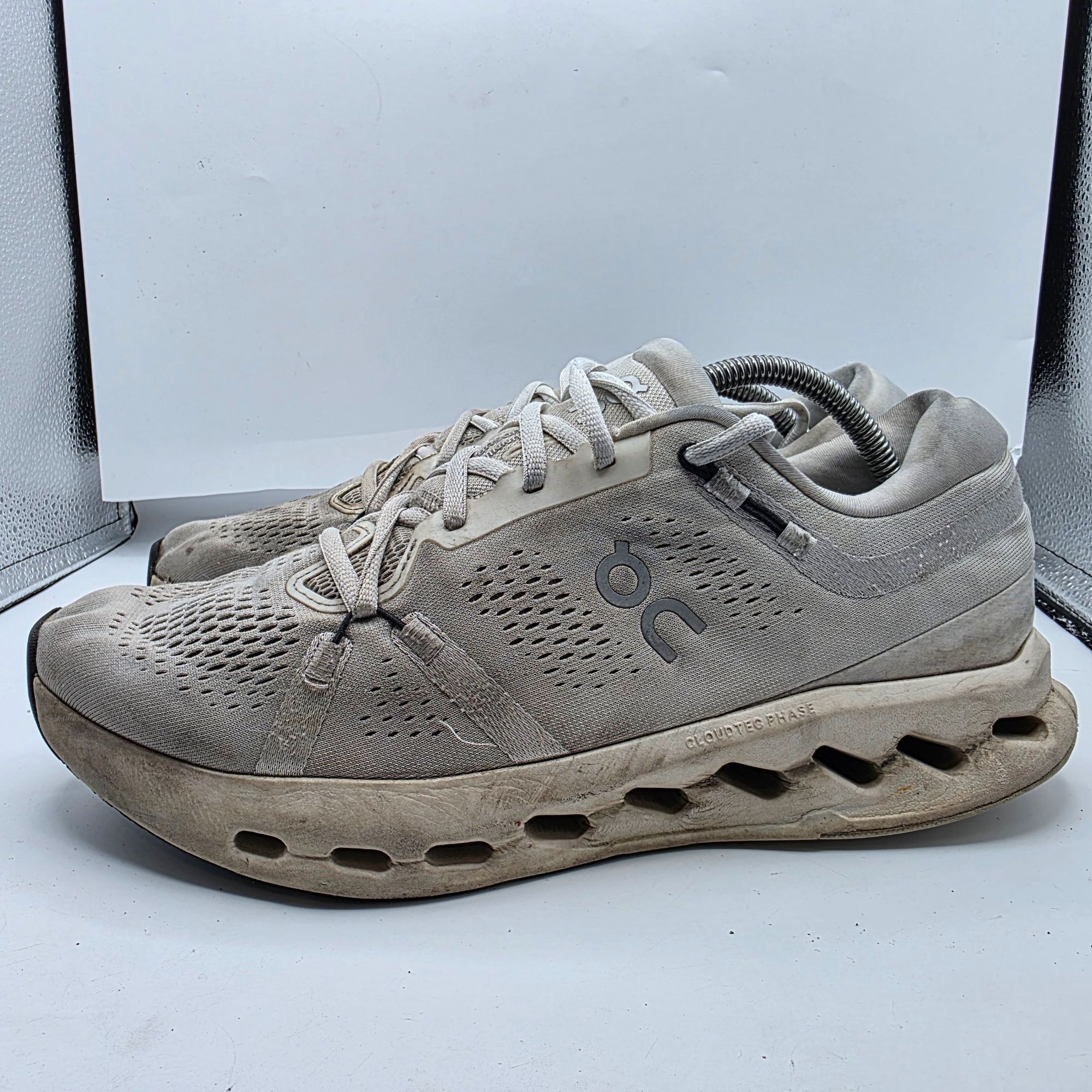 On On Cloudsurfer 2 Mens Size 11 White Athletic Shoes Lightweig Size US 11 / EU 44 - 13 Thumbnail