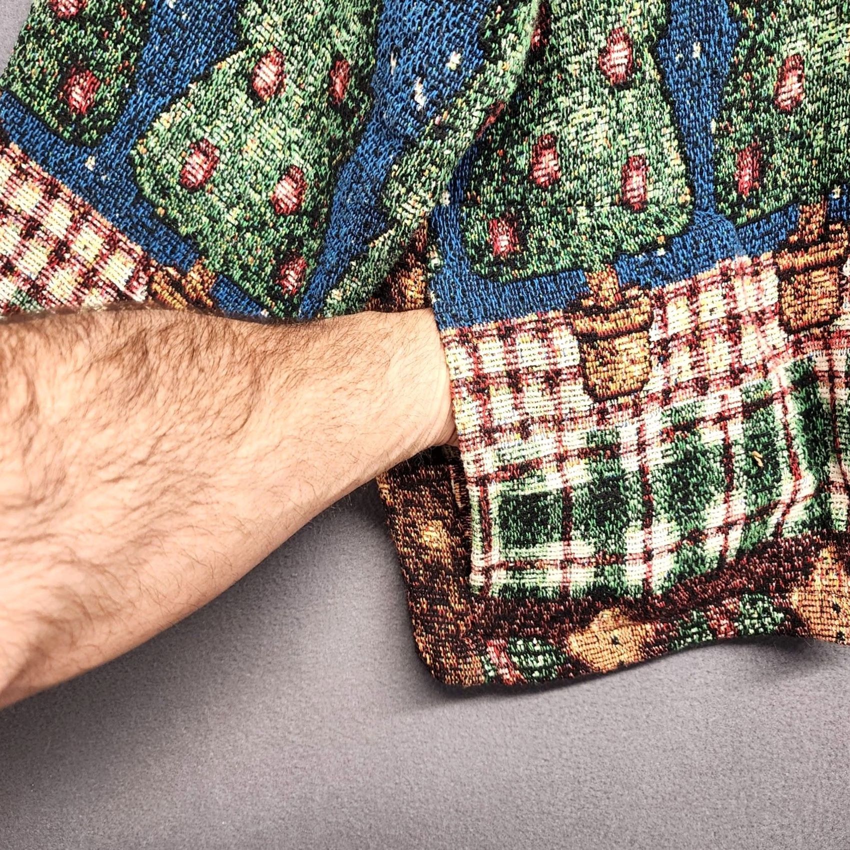 Sugar VINTAGE Sugar Street Weavers Tapestry Cardigan Santa Tree Pockets Womens One Size Blue 100% Cotton 90s Christmas KnIT Sweater Size ONE SIZE - 7 Thumbnail
