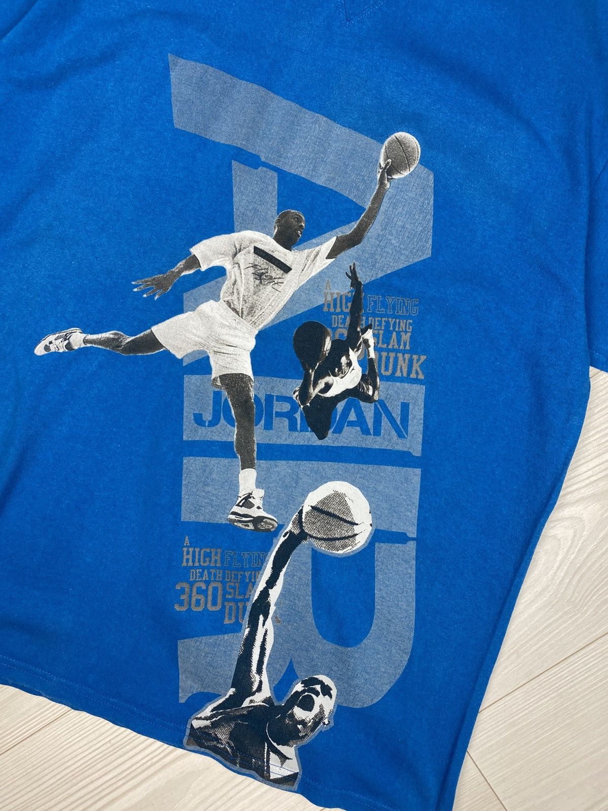 Jordan Brand RARE Air Jordan flight vintage reflective t-shirt Size US M / EU 48-50 / 2 - 4 Thumbnail