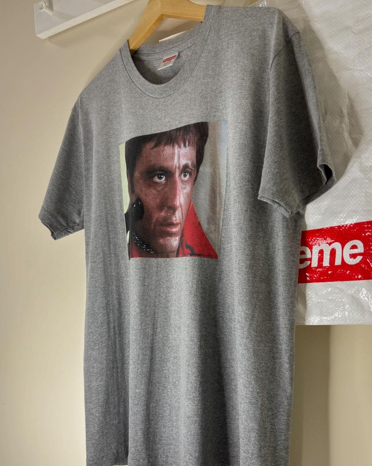Supreme Supreme x Scarface Shower Tee - Heather Grey FW17 Size US M / EU 48-50 / 2 - 1 Thumbnail