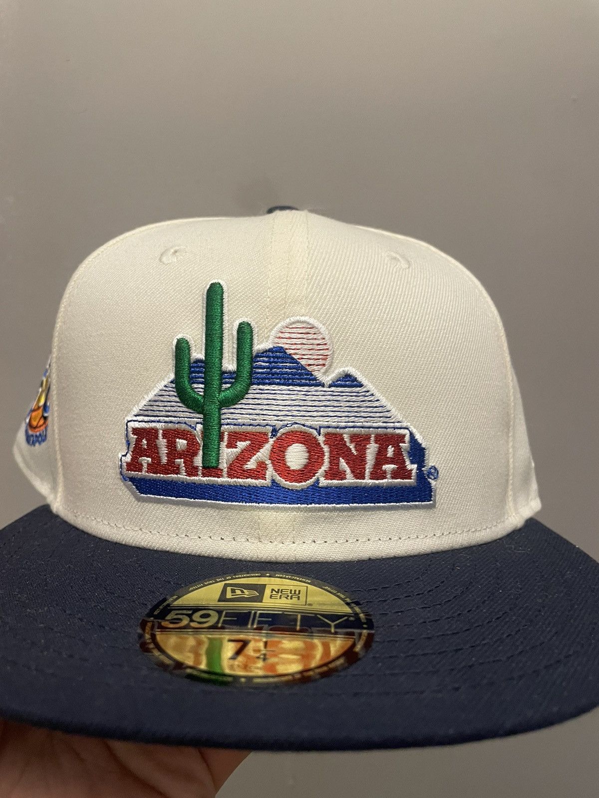 New Era Hat club Arizona wild cats university of Arizona 7 1/4 Size ONE SIZE - 2 Thumbnail