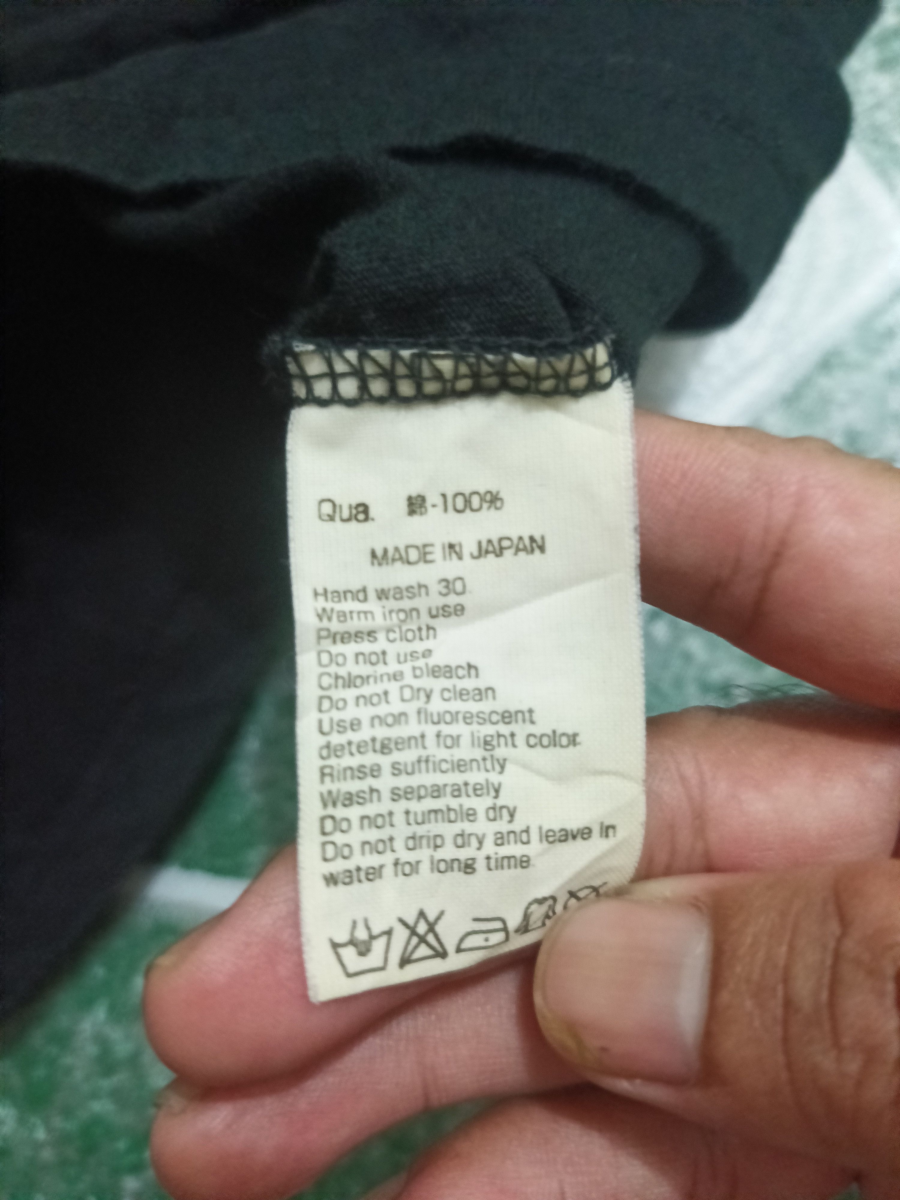 Vanquish Rare Vanquish Gold Cavalier Servente Spellout V neck t shirt Size XS / US 0-2 / IT 36-38 - 4 Thumbnail