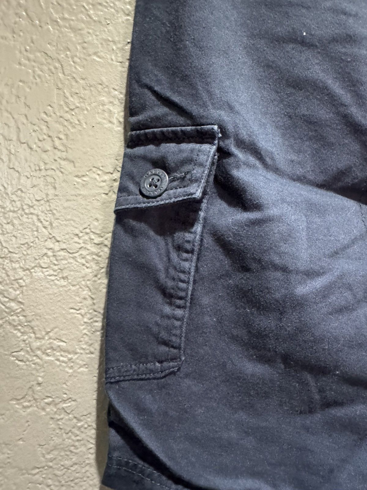 Oakley Vintage Oakley Cargo Shorts 31 Y2k 2000s Black Button Pocket Size US 30 / EU 46 - 4 Thumbnail