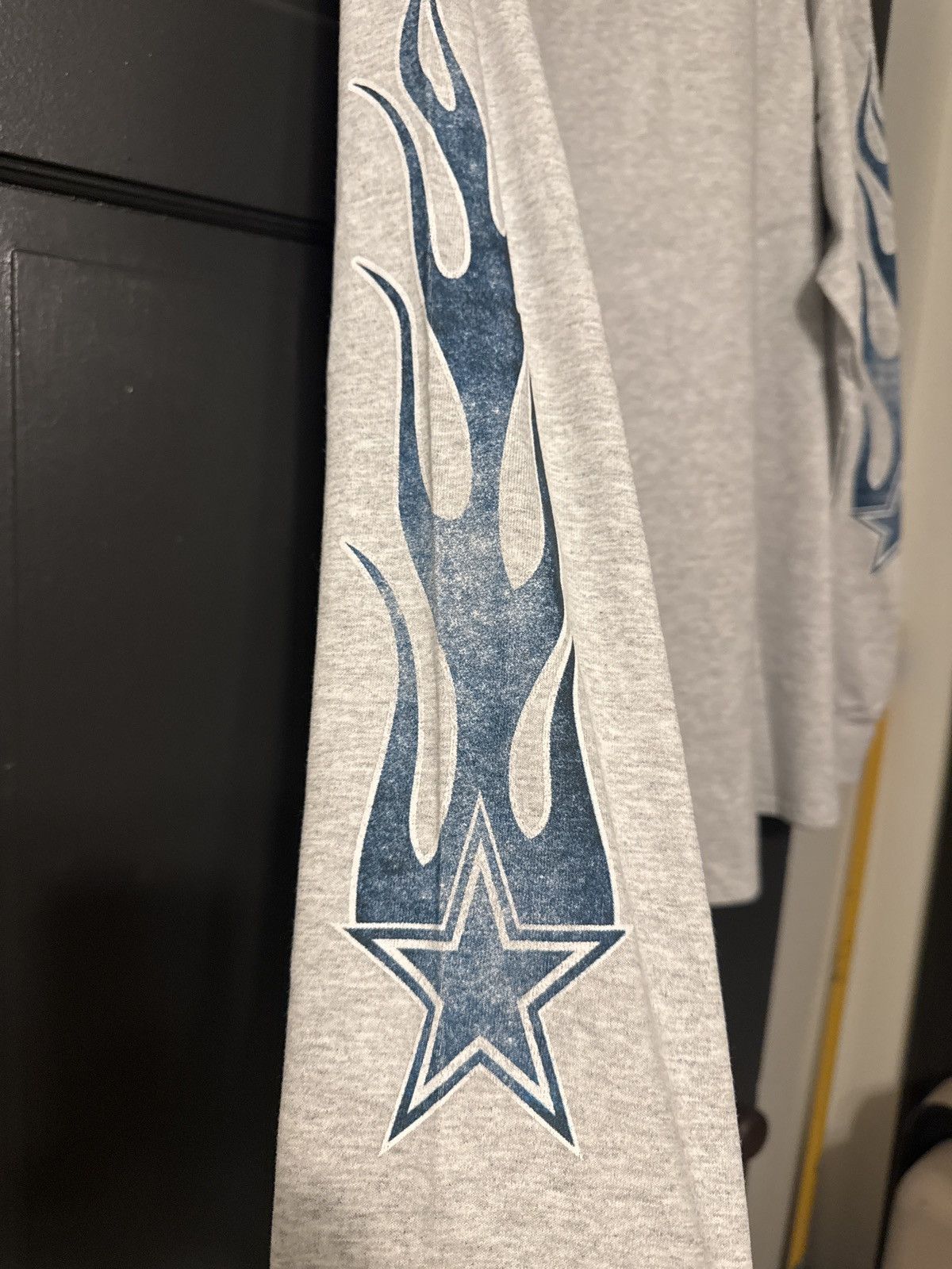 Other Post Malone x Dallas Cowboys l/s tee size large Size US L / EU 52-54 / 3 - 6 Thumbnail