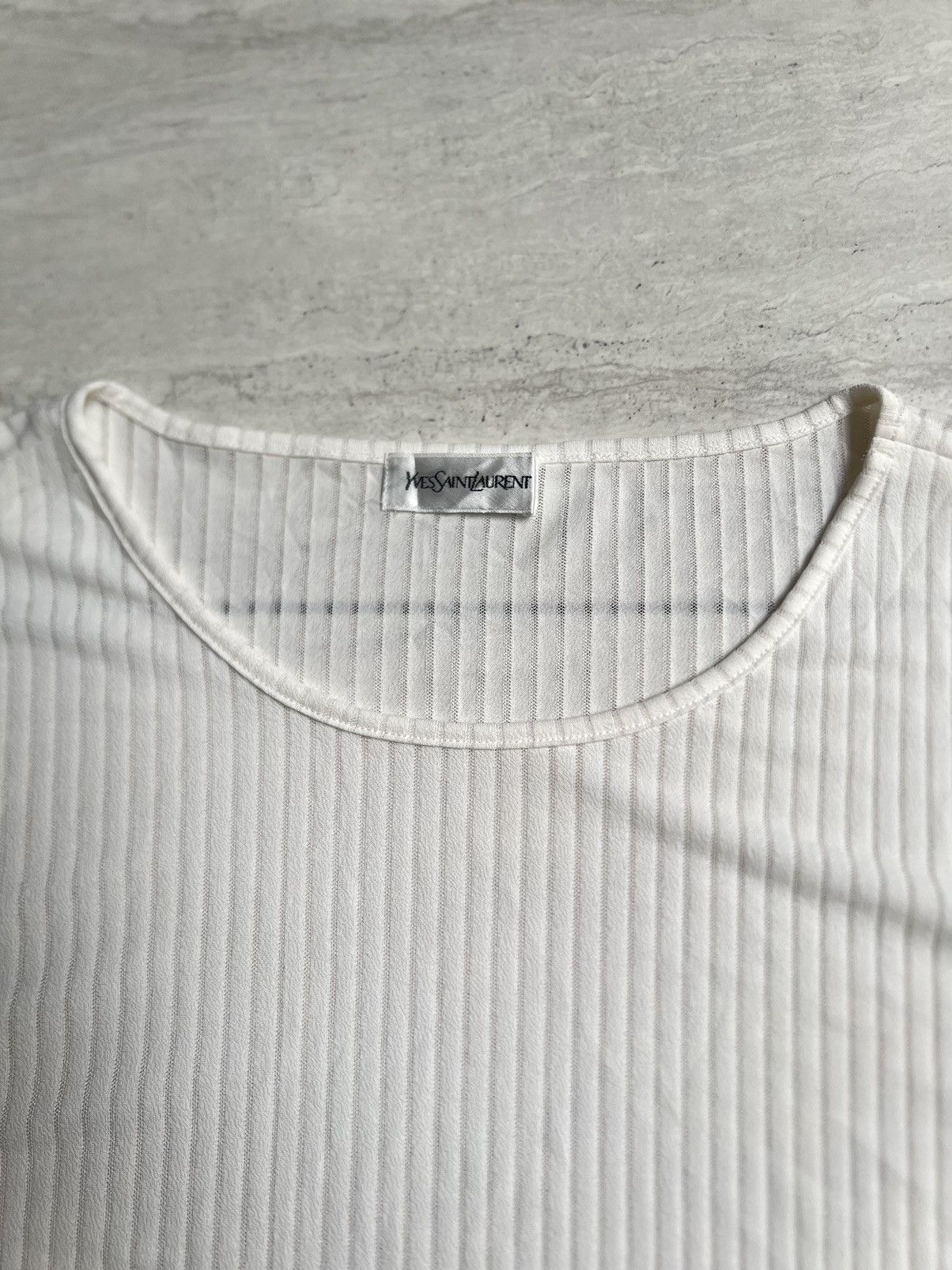 Yves Saint Laurent YSL Yves Saint Lauren White Pleats T-shirt Size US S / EU 44-46 / 1 - 5 Thumbnail