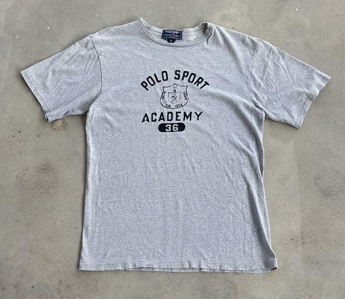 Vintage POLO SPORT ACADEMY BY POLO RALPH LAUREN WELL WORN TEE Size US XL / EU 56 / 4 - 1 Thumbnail