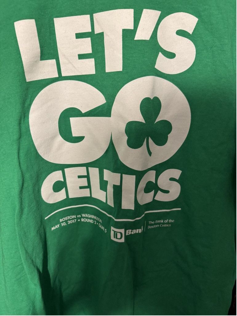 Gildan Boston Celtics Lot of Five (5) T-Shirts Men Sz XL NBA Green Size US XL / EU 56 / 4 - 9 Thumbnail