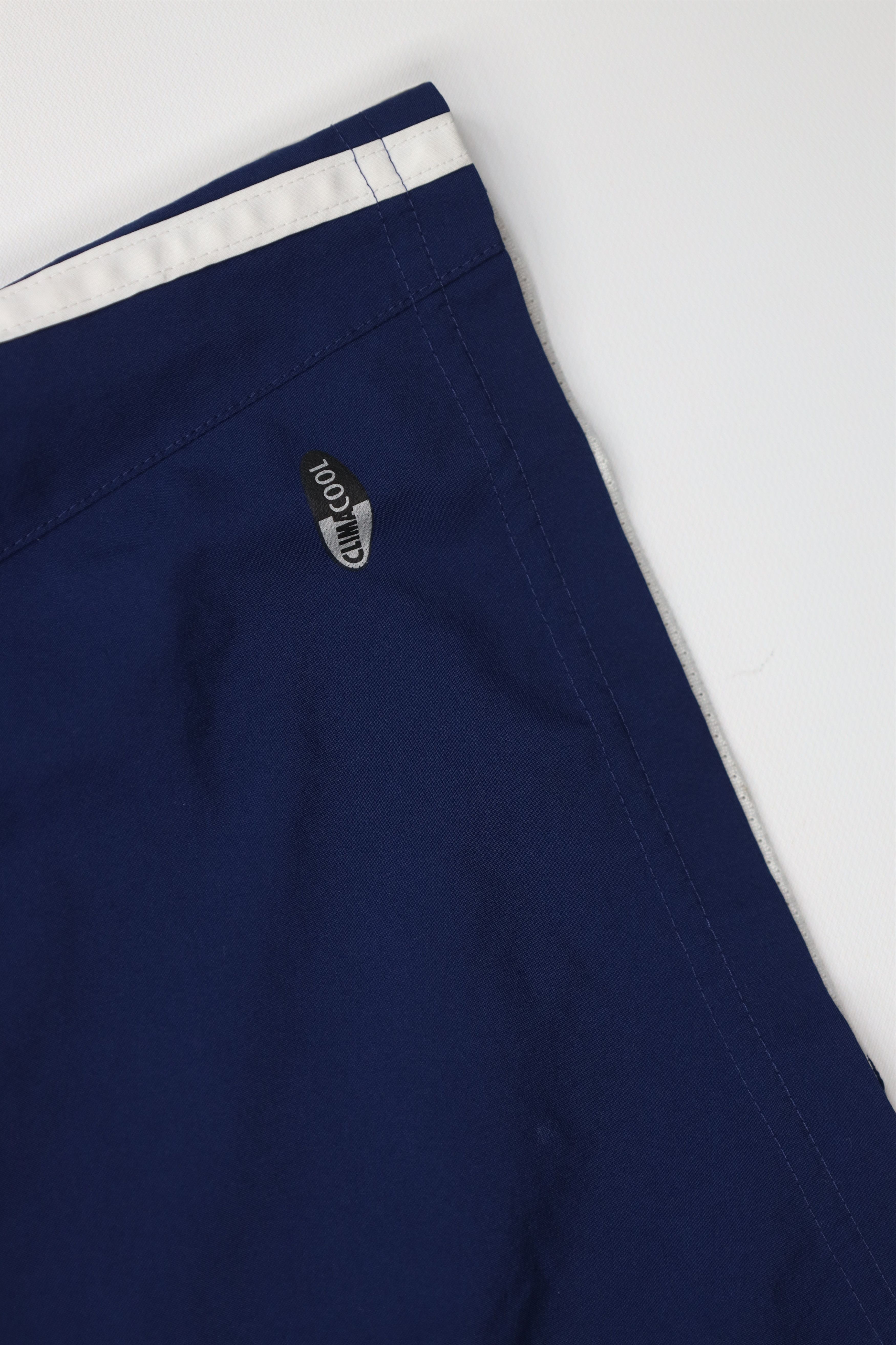 Adidas Vintage Y2K 2005 Adidas Running Jogging Soccer Shorts Blue Size US 34 / EU 50 - 14 Thumbnail