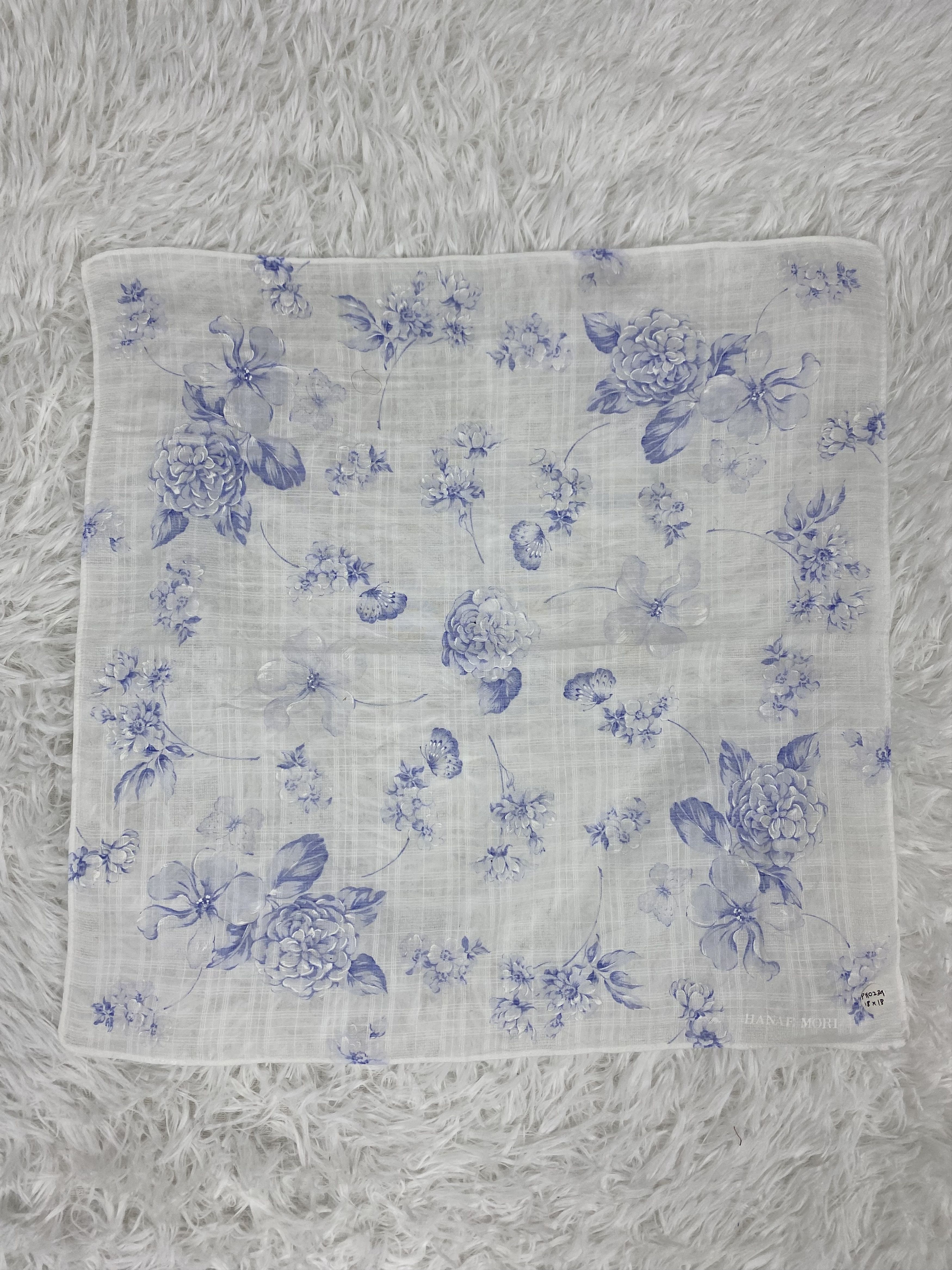 Hanae Mori × Vintage Vintage Hanae Mori Handkerchief Neckerchief PH0239 Size ONE SIZE - 3 Thumbnail