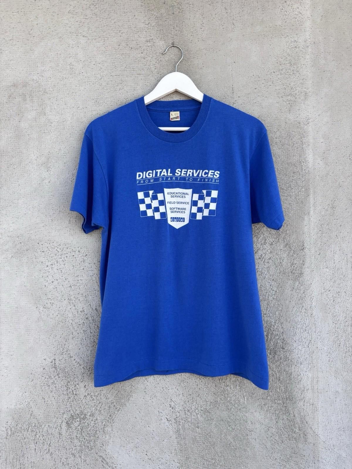 Vintage Vintage 1980s Digital Services T-shirt Large Screen Stars Size US L / EU 52-54 / 3 - 1 Thumbnail