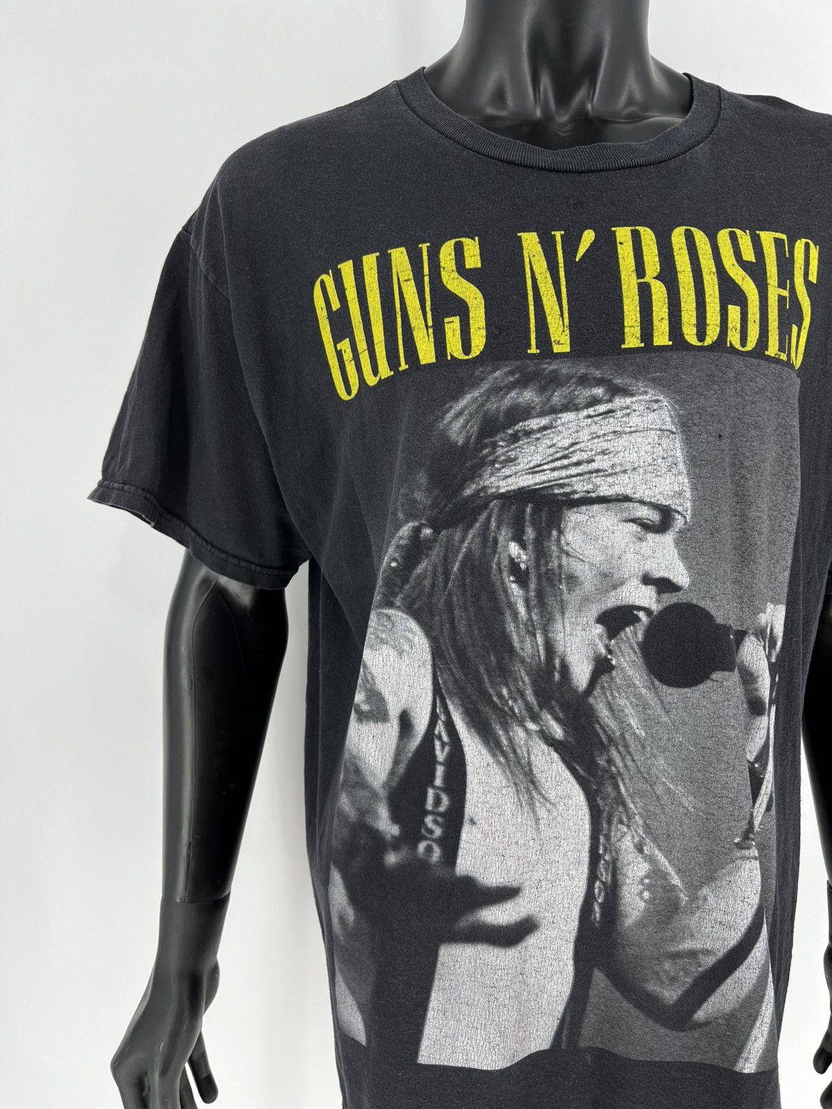Band Tees × Vintage Vintage Guns N’ Roses t-shirt size S 90s streetwear y2kstyle Size US L / EU 52-54 / 3 - 6 Thumbnail