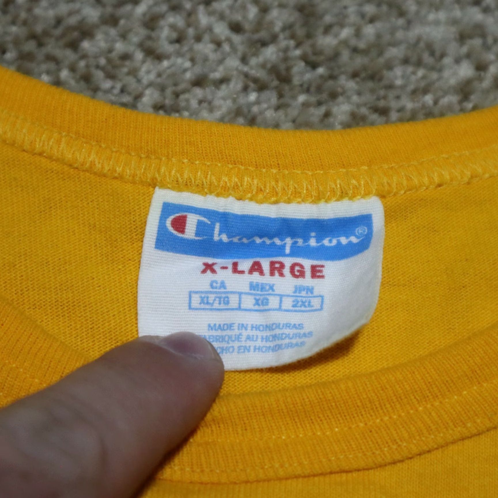 Champion Champion T-Shirt Yellow Logo Classic Graphic Mens XL Shirt Size US XL / EU 56 / 4 - 3 Thumbnail