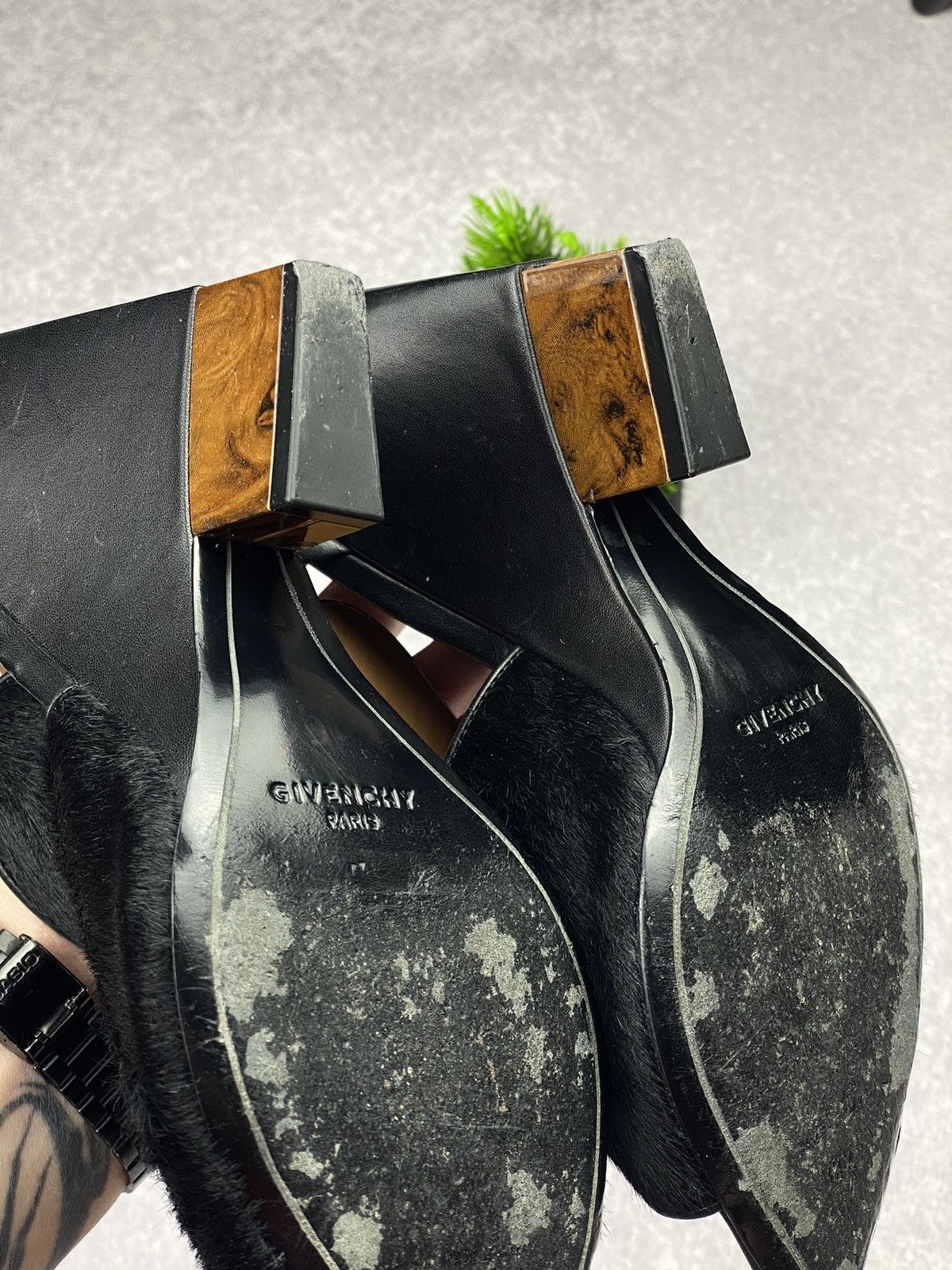 Givenchy Givenchy Heels Black Suede & Mink 😍 Size US 8 / IT 38 - 12 Thumbnail