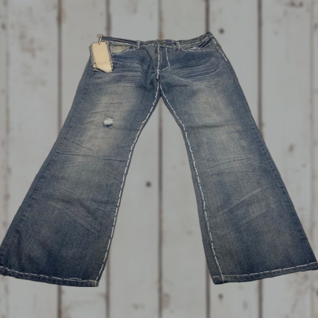 Vintage NWT Franky Max Jeans Mens 38x32 Blue Boot Cut Relaxed Fit Distressed Embroidered Jeans Size US 38 / EU 54 - 1 Thumbnail