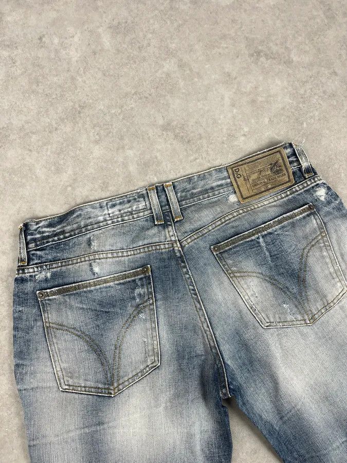 Dolce & Gabbana 2000s Dolce & Gabbana Light Blue Denim Distressed Jeans Size US 31 - 8 Thumbnail