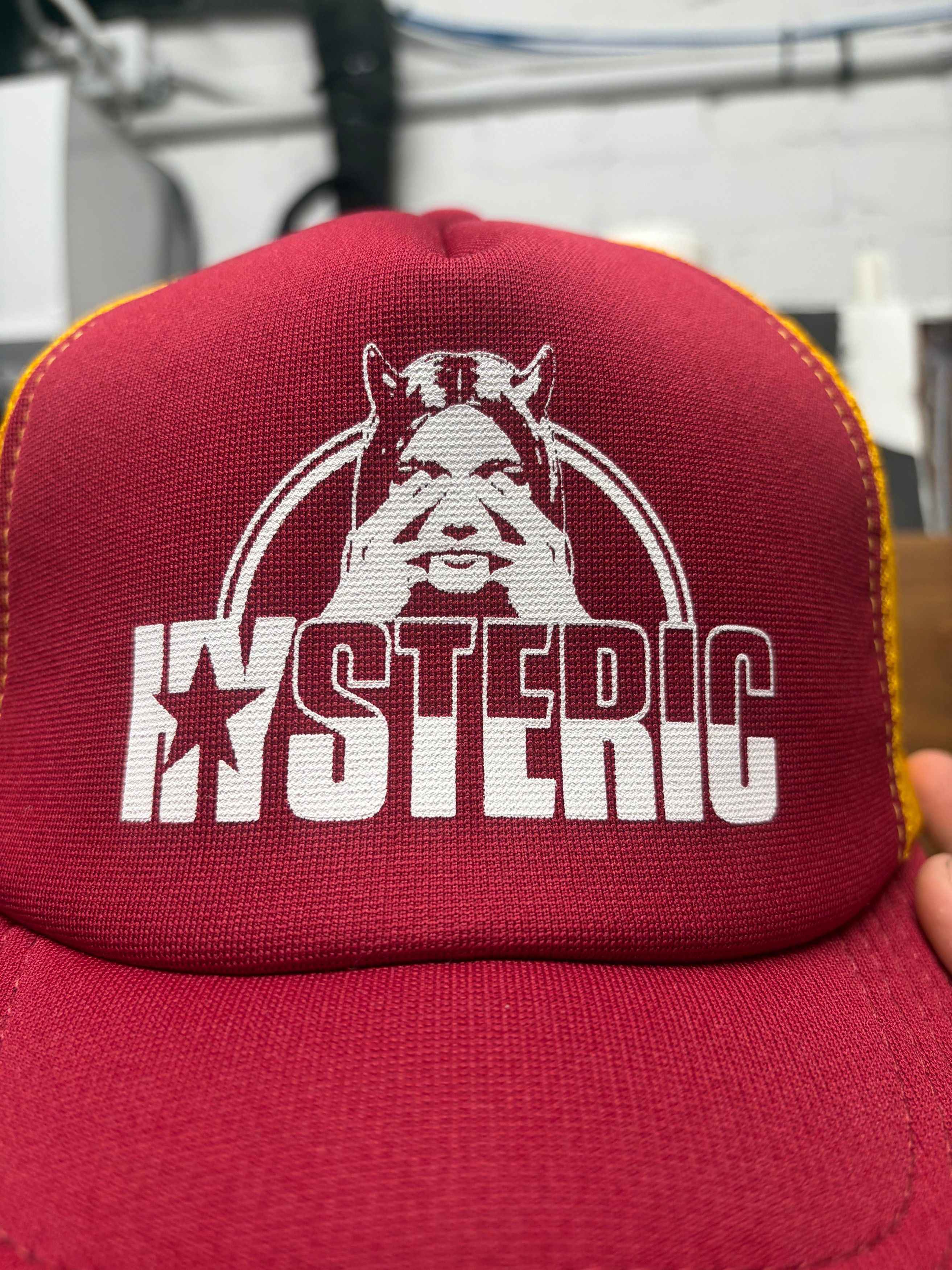 Hysteric Glamour Hysteric Glamour ‘See No Evil’ Red/Yellow Trucker Hat Size ONE SIZE - 2 Thumbnail