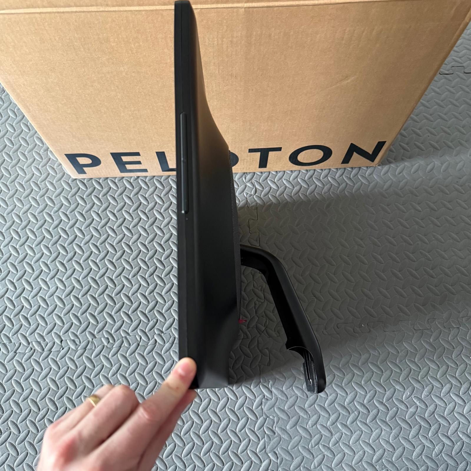 Peloton Peloton Touchscreen Tablet Tread Treadmill PLTN-TTR01-2 Size ONE SIZE - 3 Thumbnail