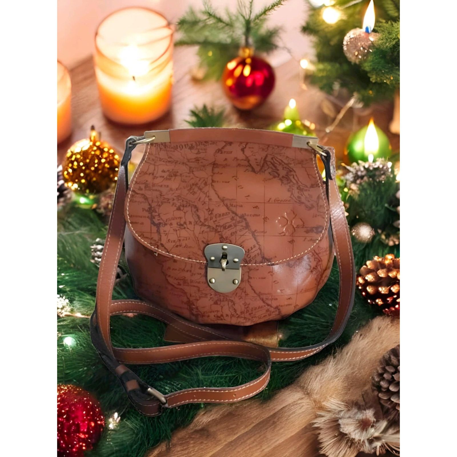 Patricia Nash Patricia Nash Rocca saddle leather Crossbody Purse Sig. Map Size ONE SIZE - 1 Thumbnail