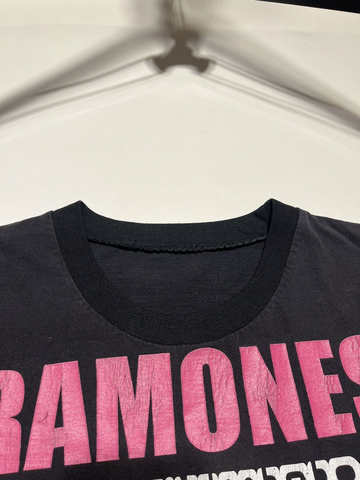 Band Tees 90s RAMONES Wanted perfectly thrashed tee Size US L / EU 52-54 / 3 - 4 Thumbnail