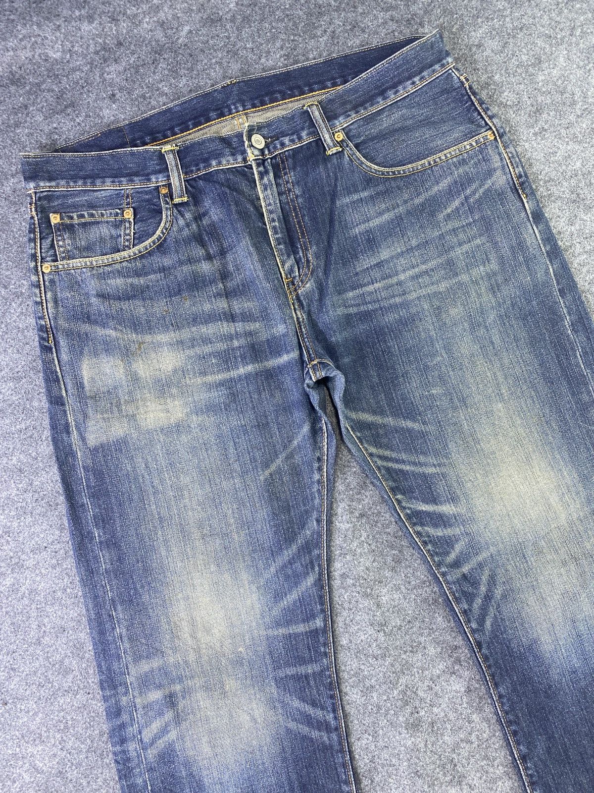 Vintage Levis 504 Blue Wash Jeans - J920