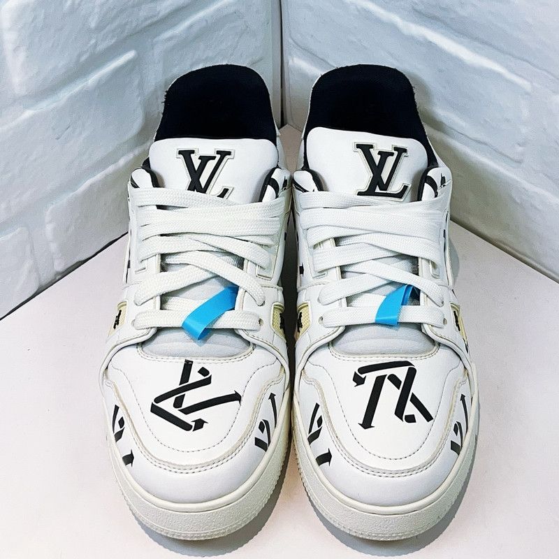 Louis Vuitton Louis Vuitton Trainer Low-Top Sneakers for Men 0079 Size US 10 / EU 43 - 1 Thumbnail