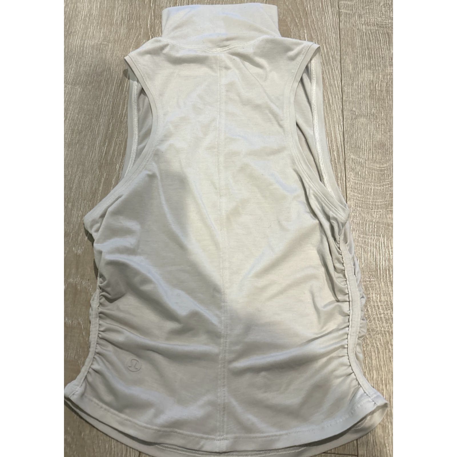 Lululemon Lululemon See The Horizon Tank Womens Activewear Sleeveless Turtleneck Beige Small Size ONE SIZE - 4 Thumbnail