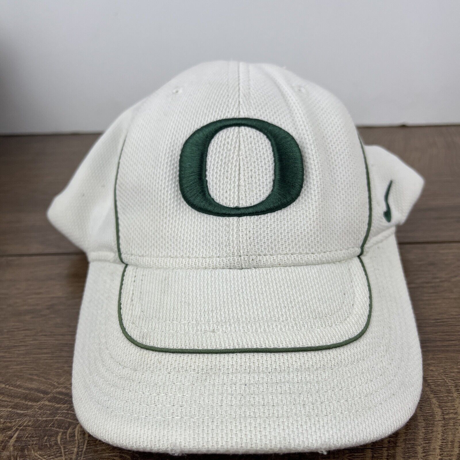 Nike Oregon Ducks Nike Hat Oregon Ducks White Hat Adjustable Adul Size ONE SIZE - 3 Thumbnail