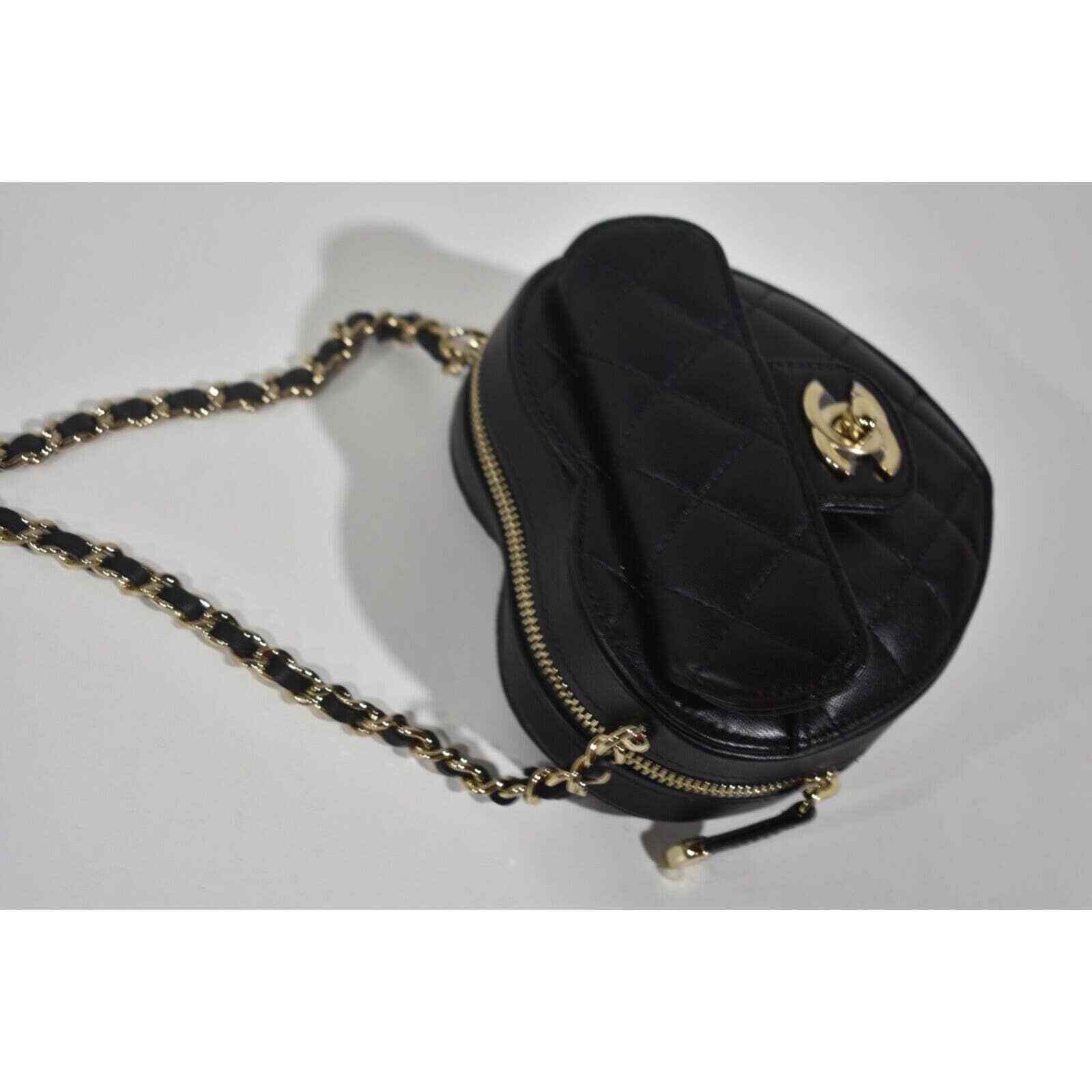Chanel Chanel Runway Heart Quilted Chain Shoulder Crossbody Bag Size ONE SIZE - 8 Thumbnail
