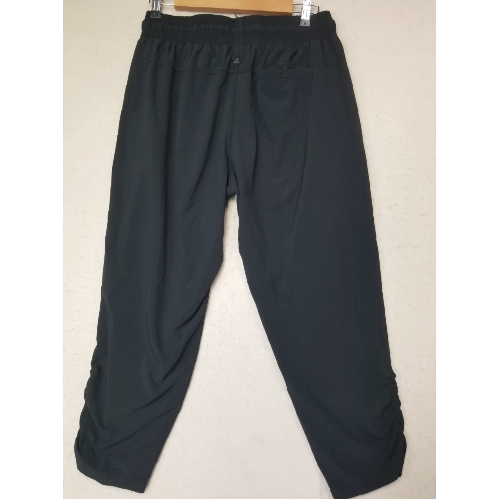Prana prAna Pants Black High Rise Drawstring Elastic Waist Joggers Women M Size Medium Size 32" / US 10 / IT 46 - 2 Thumbnail
