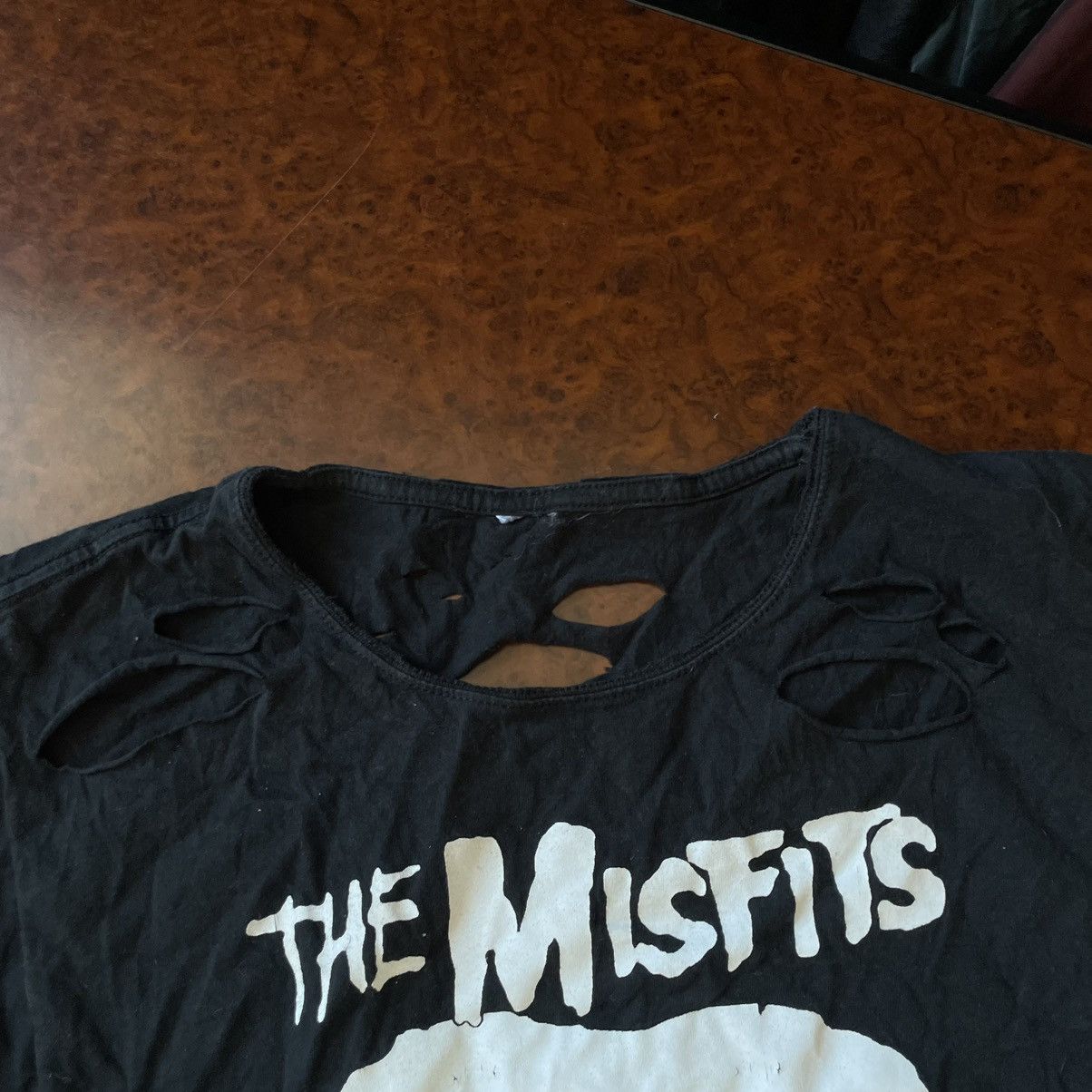 Misfits Misfits Tee black shirt trash distressed punk vintage rock Size US M / EU 48-50 / 2 - 4 Thumbnail