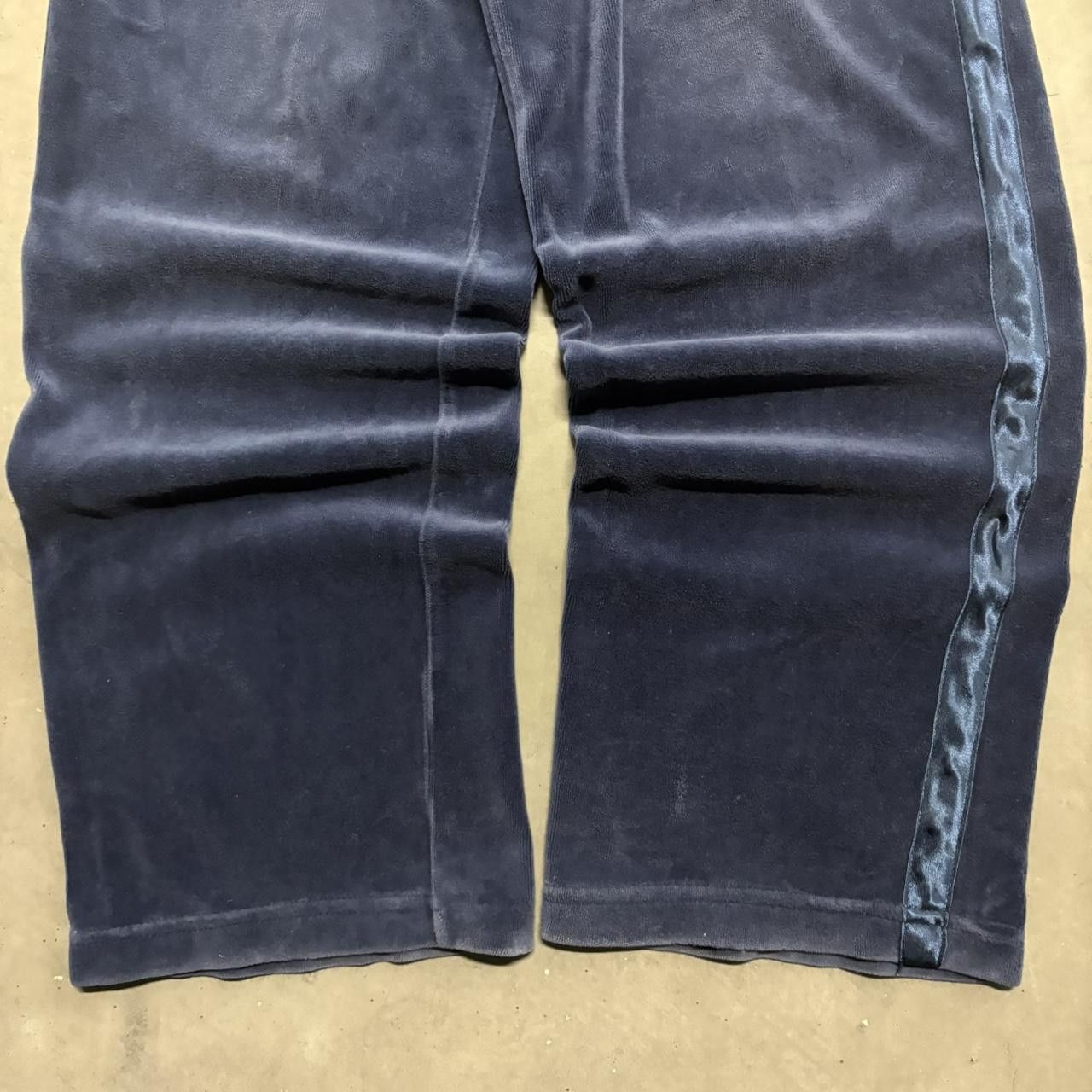 Vintage Crazy Vintage Y2K/2000s Baggy Velvet Velour Striped Blue Sweatpants! Size US 30 / EU 46 - 3 Thumbnail
