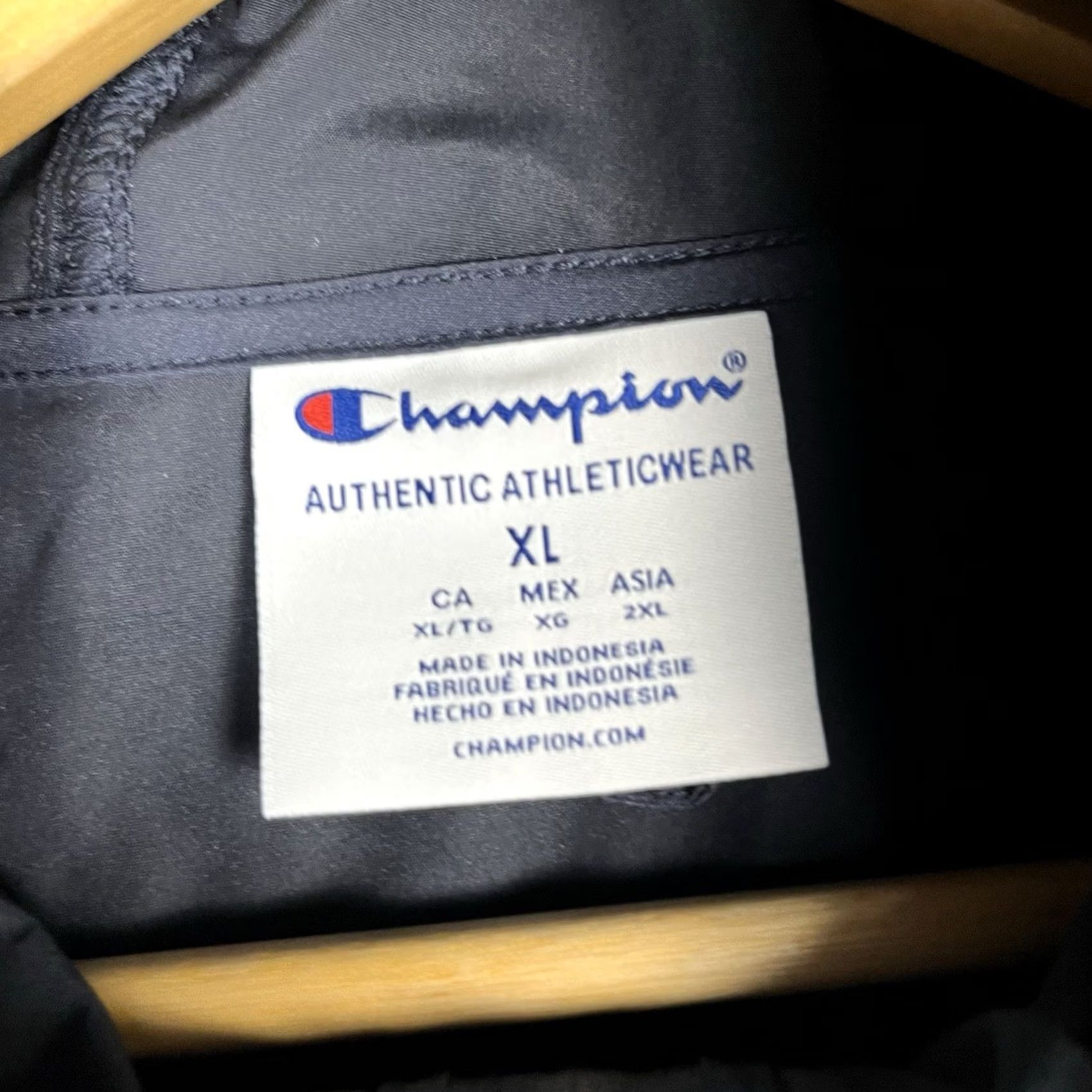 Champion NWT Champion Hoodie Anorak Windbreaker Navy Blue XL Mens Pullover Nylon Polyester Windbreaker Colorful Size US XL / EU 56 / 4 - 3 Thumbnail