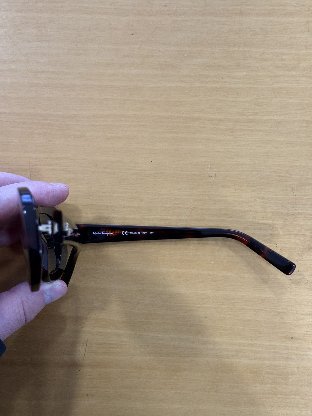 Salvatore Ferragamo Ferragamo Sunglasses SF1046S 609 Size ONE SIZE - 8 Thumbnail