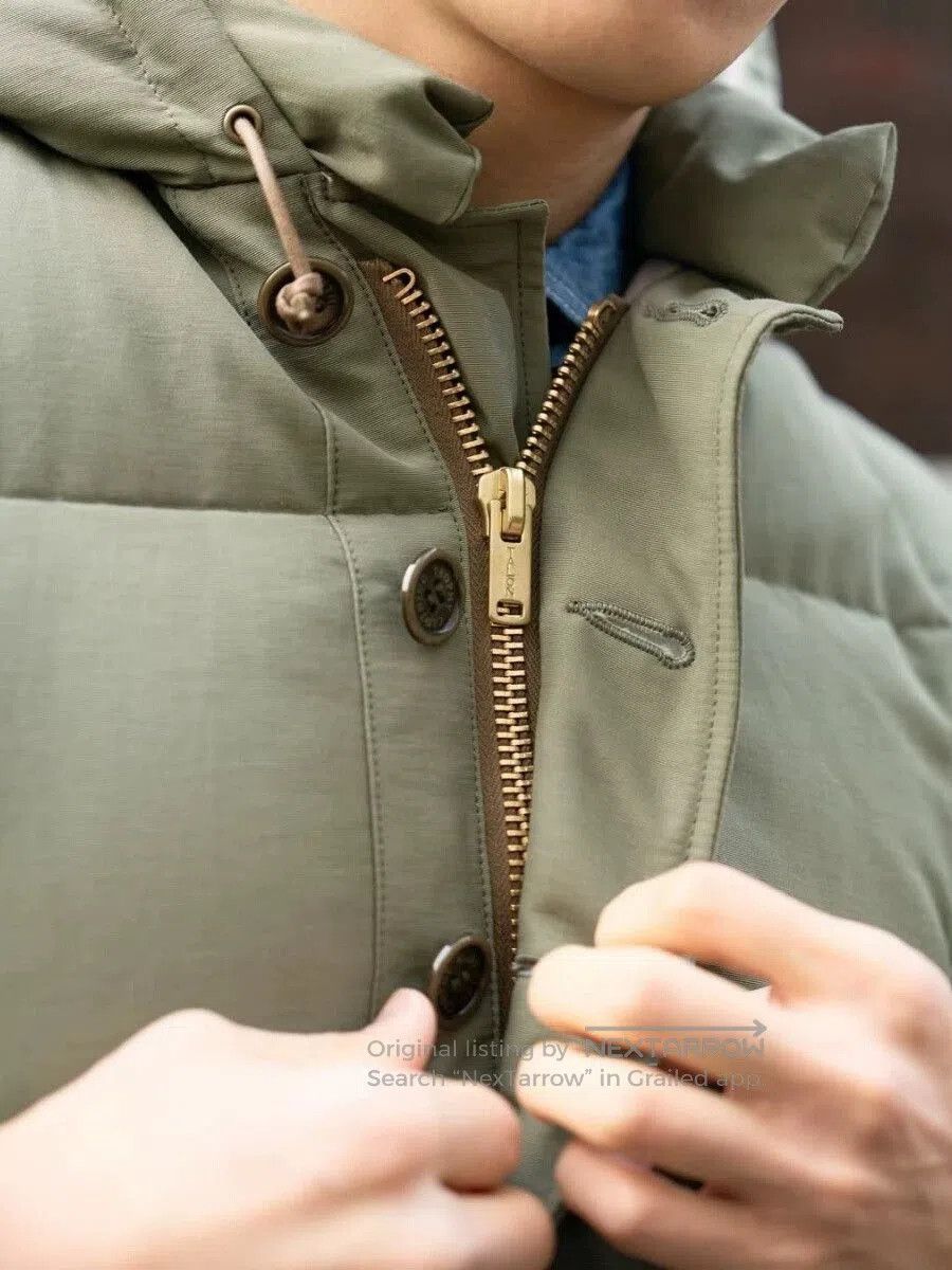 Trophy Clothing Retro Mountain Down Jacket for Outdoor Adventures. Size US XS / EU 42 / 0 - 5 Thumbnail