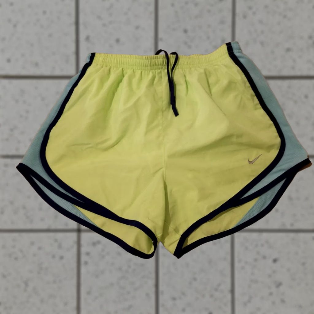 Nike Nike Womens Shorts S Small Yellow Athletic Gym Workout Size 28" / US 6 / IT 42 - 1 Thumbnail