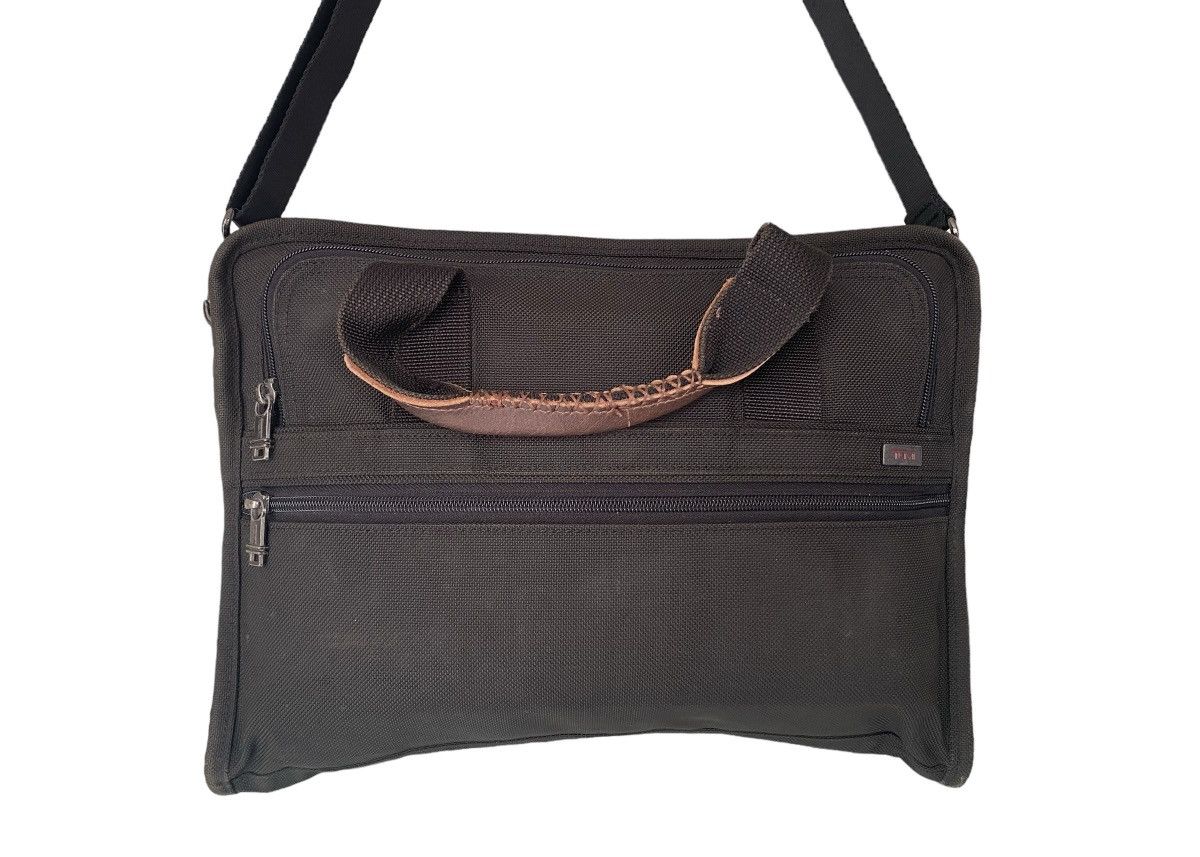 Designer Rare TUMI Messenger Bag Size ONE SIZE - 12 Thumbnail