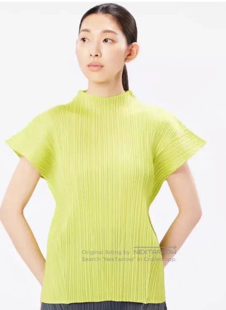 Issey Miyake Issey Miyake Yellow Ruffle Cap Sleeve Top Size L / US 10 / IT 46 - 1 Thumbnail