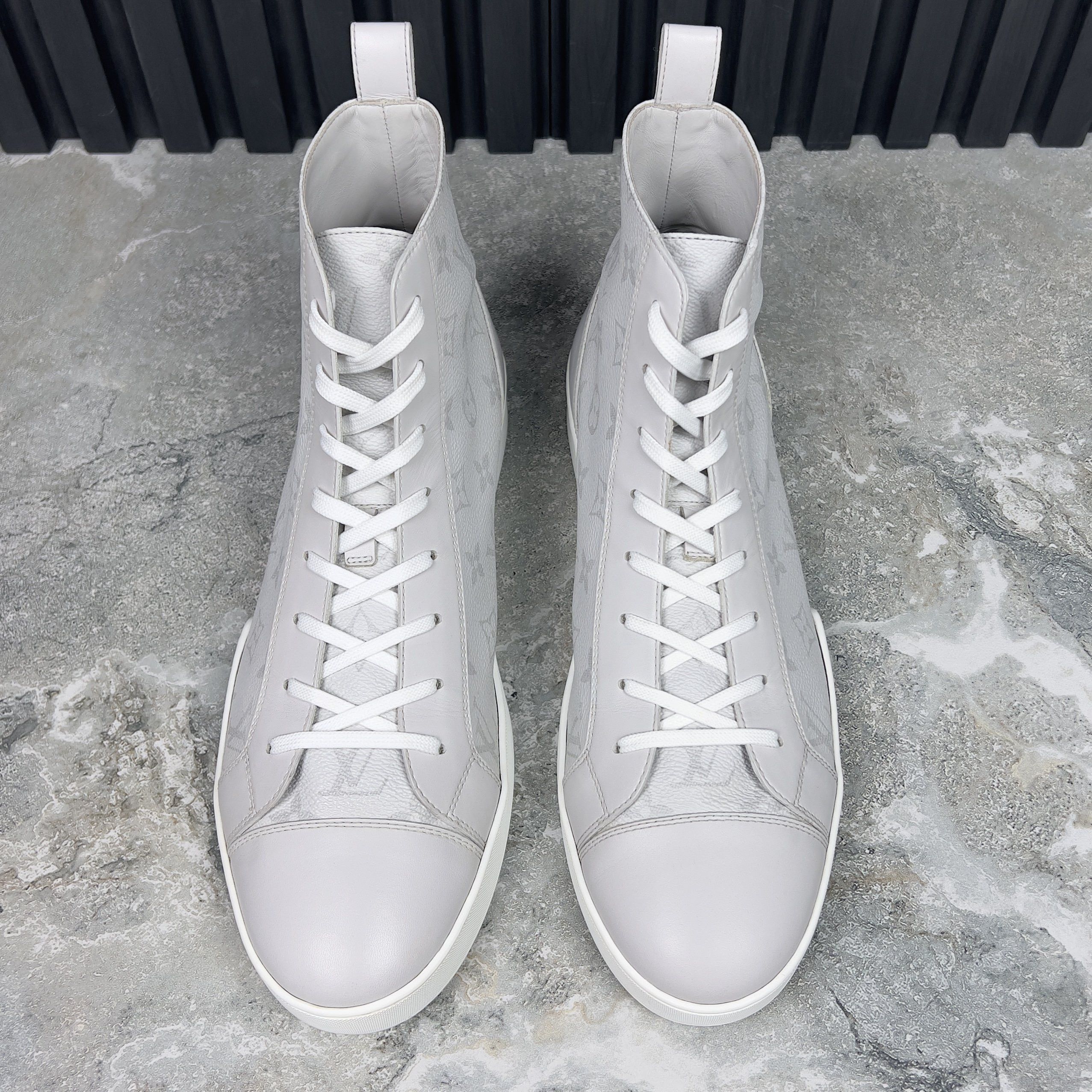 Louis Vuitton Louis Vuitton Match Up Sneaker LV Monogram Leather Size US 11 / EU 44 - 2 Thumbnail