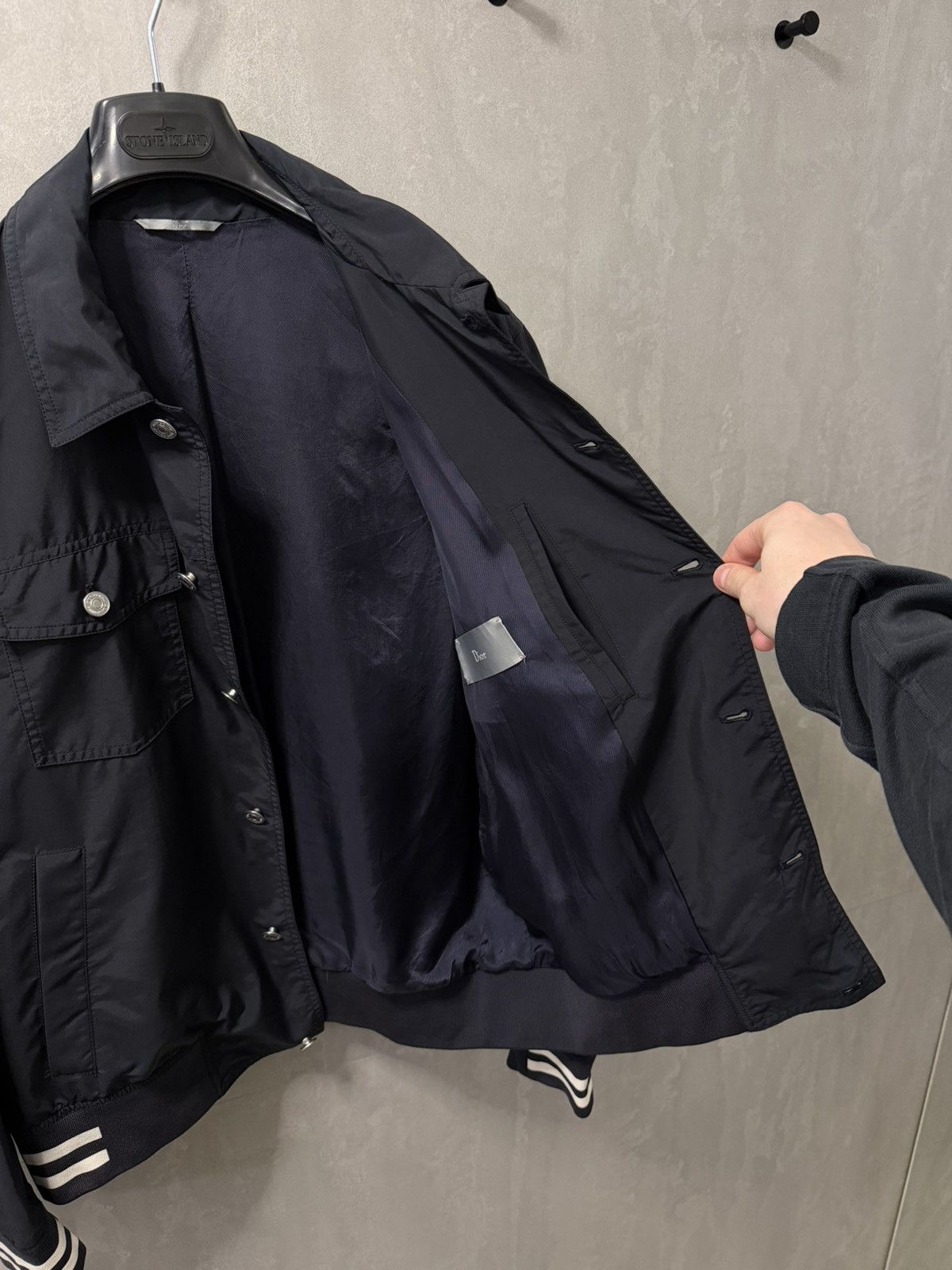 Dior Authentic Dior Men’s Navy Bomber Jacket Size 52 Button Front Size US L / EU 52-54 / 3 - 5 Thumbnail
