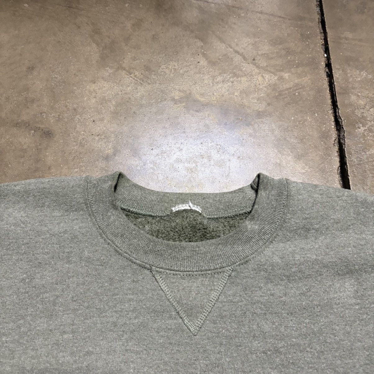 Russell Athletic Vintage Russell Athletic Crewneck Sweatshirt Blank 90s USA Size US L / EU 52-54 / 3 - 6 Thumbnail
