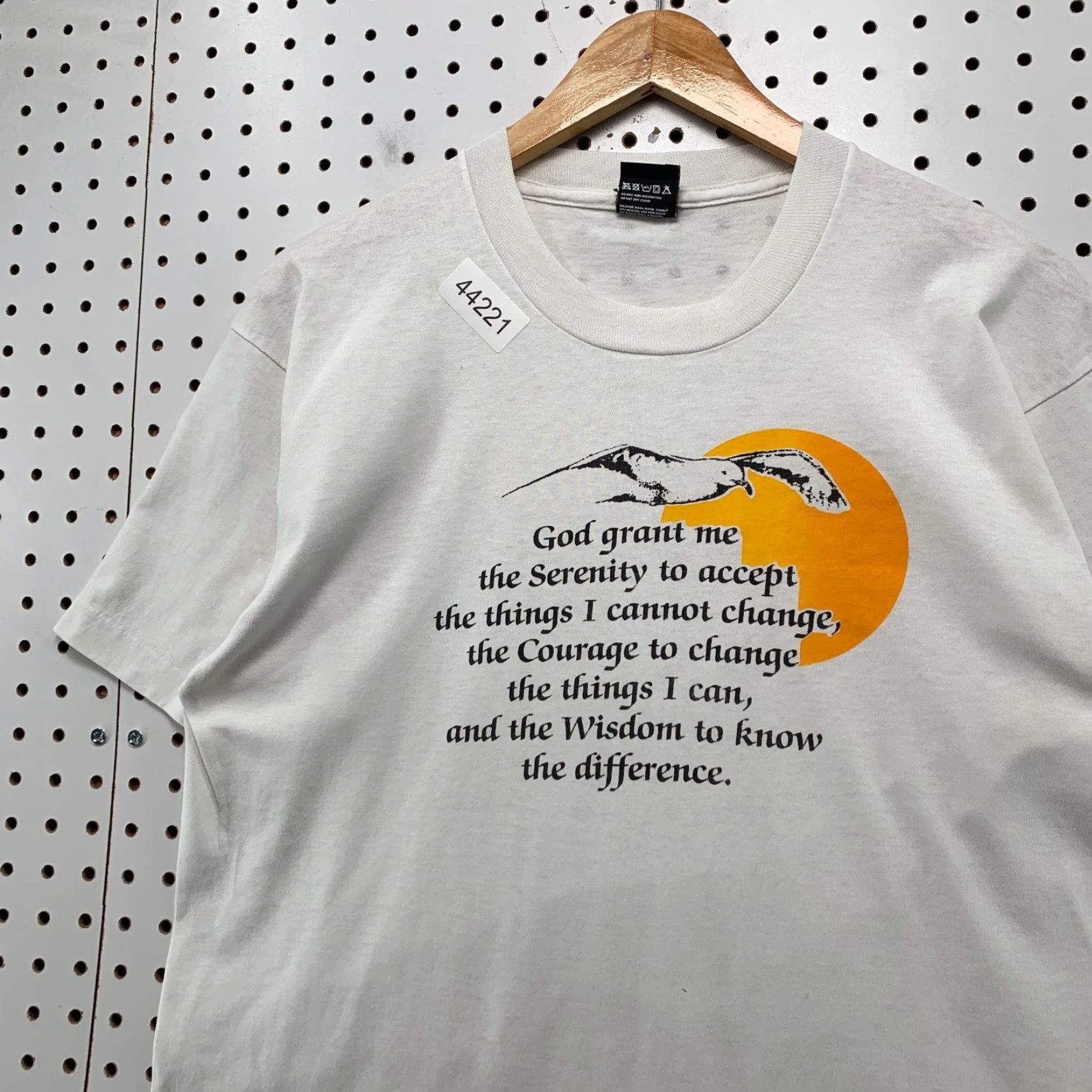 Vintage VINTAGE God Quote Dove Sun Shirt Mens Large White Cotton T-Shirt 1990s 90s Bird Graphic Made USA Size US L / EU 52-54 / 3 - 3 Thumbnail